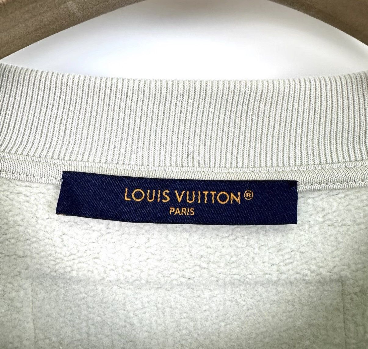 Louis Vuitton Louis Vuitton Eye Embroidery Flocked Logo Sweatshirt K12 Size US L / EU 52-54 / 3 - 4 Thumbnail