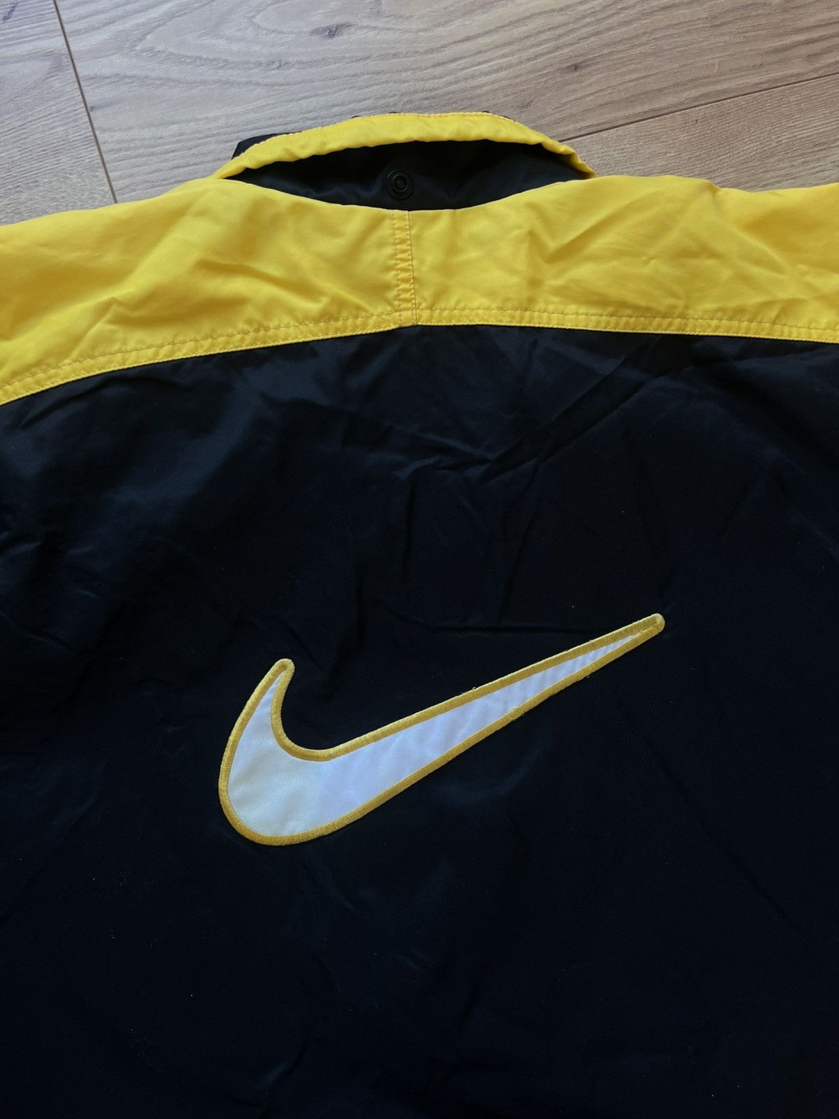 Nike 90’s NIKE BIG BACK SWOOSH LOGO OVERSIZED RETRO TRACK JACKET Size US XL / EU 56 / 4 - 8 Thumbnail