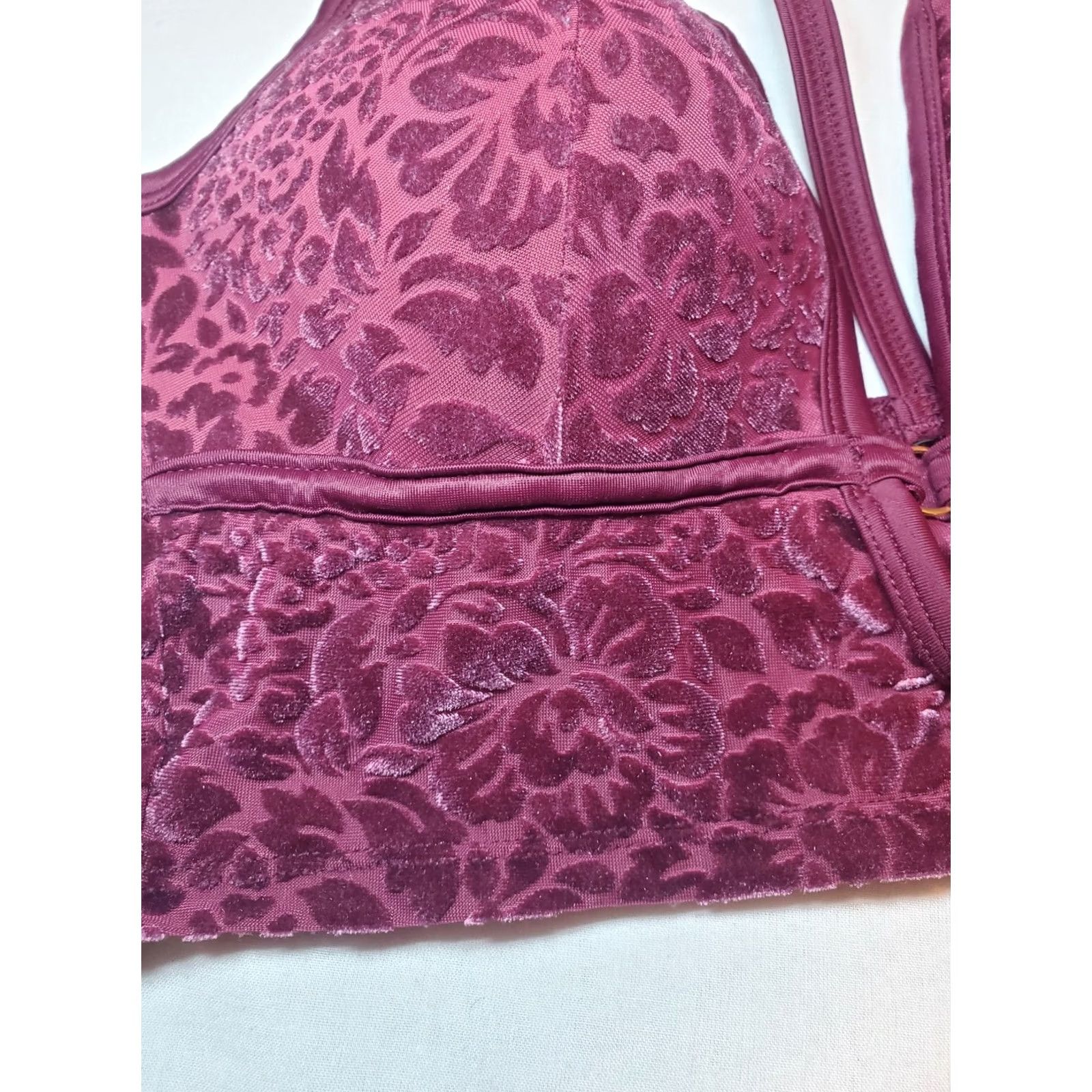 Victoria's Secret Victoria's Secret PINK Bra Medium Burgundy Plunge Padded Wireless Size ONE SIZE - 3 Thumbnail
