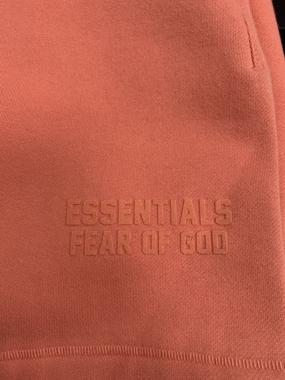 Essentials Fear of God ESSENTIALS shorts “Coral” Size US 34 / EU 50 - 5 Thumbnail