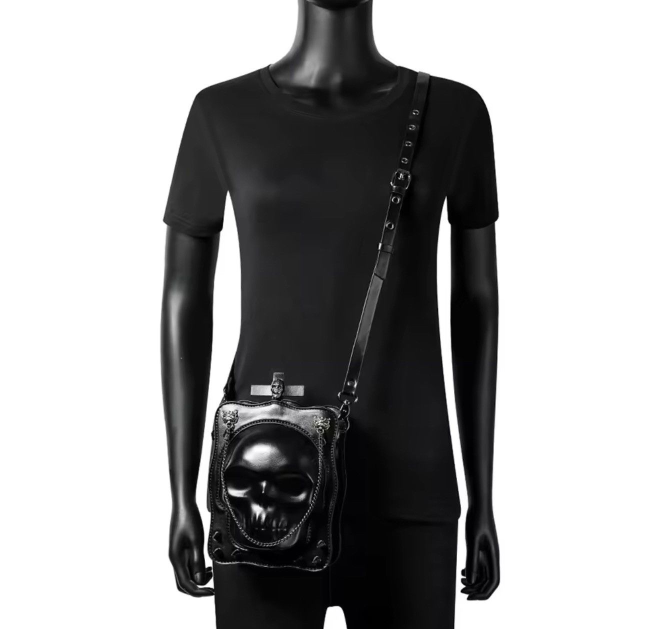 Japanese Brand × Vintage Halloween Theme Punk Rivet Skull Shape Shoulder bag Size ONE SIZE - 5 Thumbnail