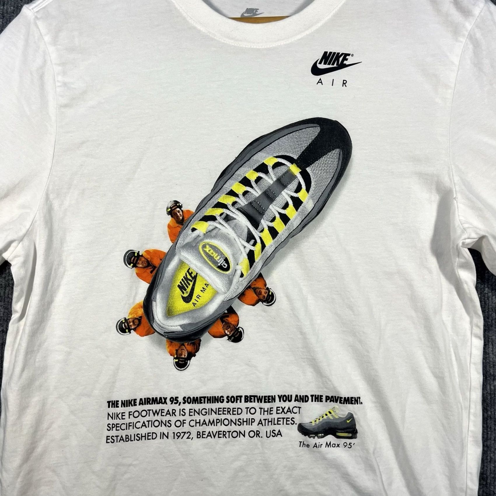 Nike VINTAGE Nike Air Max Shirt Mens S White Nike Air Max 95 Check Sports Running Shoes Swoosh Shirt Mens White Nike Air Max Check Sports Shirt S 95 - Size US S / EU 44-46 / 1 - 2 Thumbnail