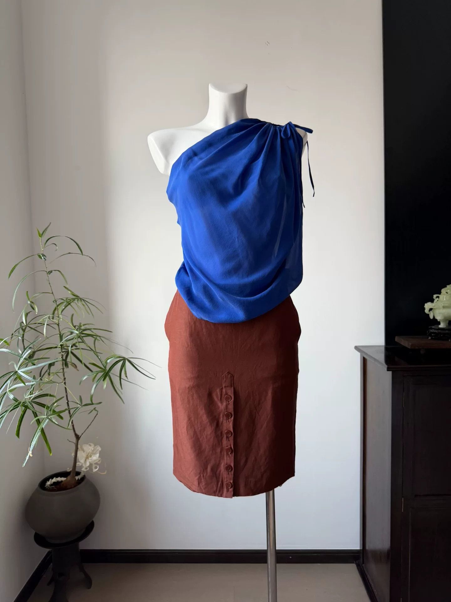 Jean Paul Gaultier Jean Paul Gaultier Rust Red Silk Pencil Skirt Size 29" - 1 Thumbnail