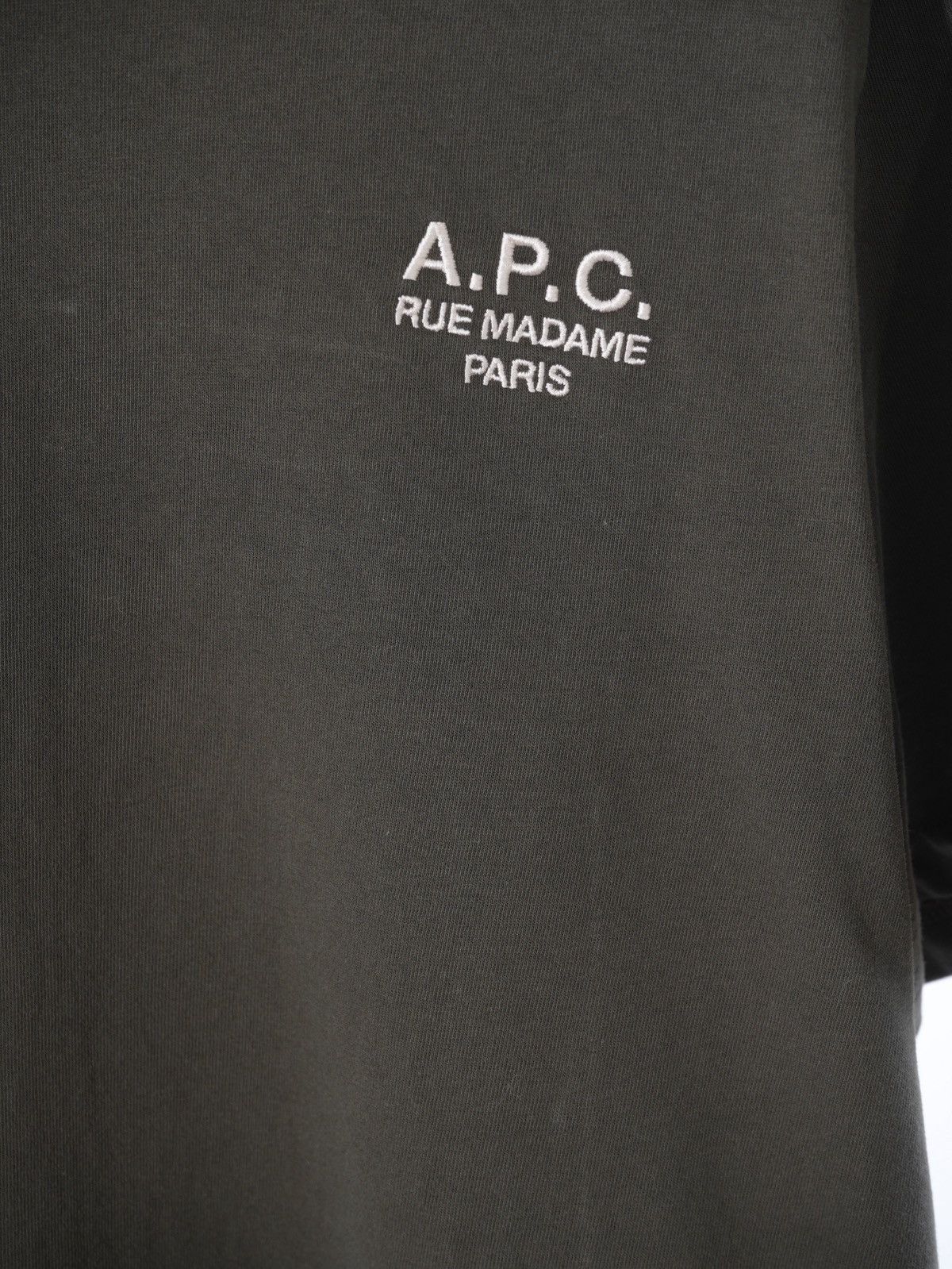A.P.C. A.P.C. T-Shirt logo tee fits L Size US M / EU 48-50 / 2 - 2 Thumbnail