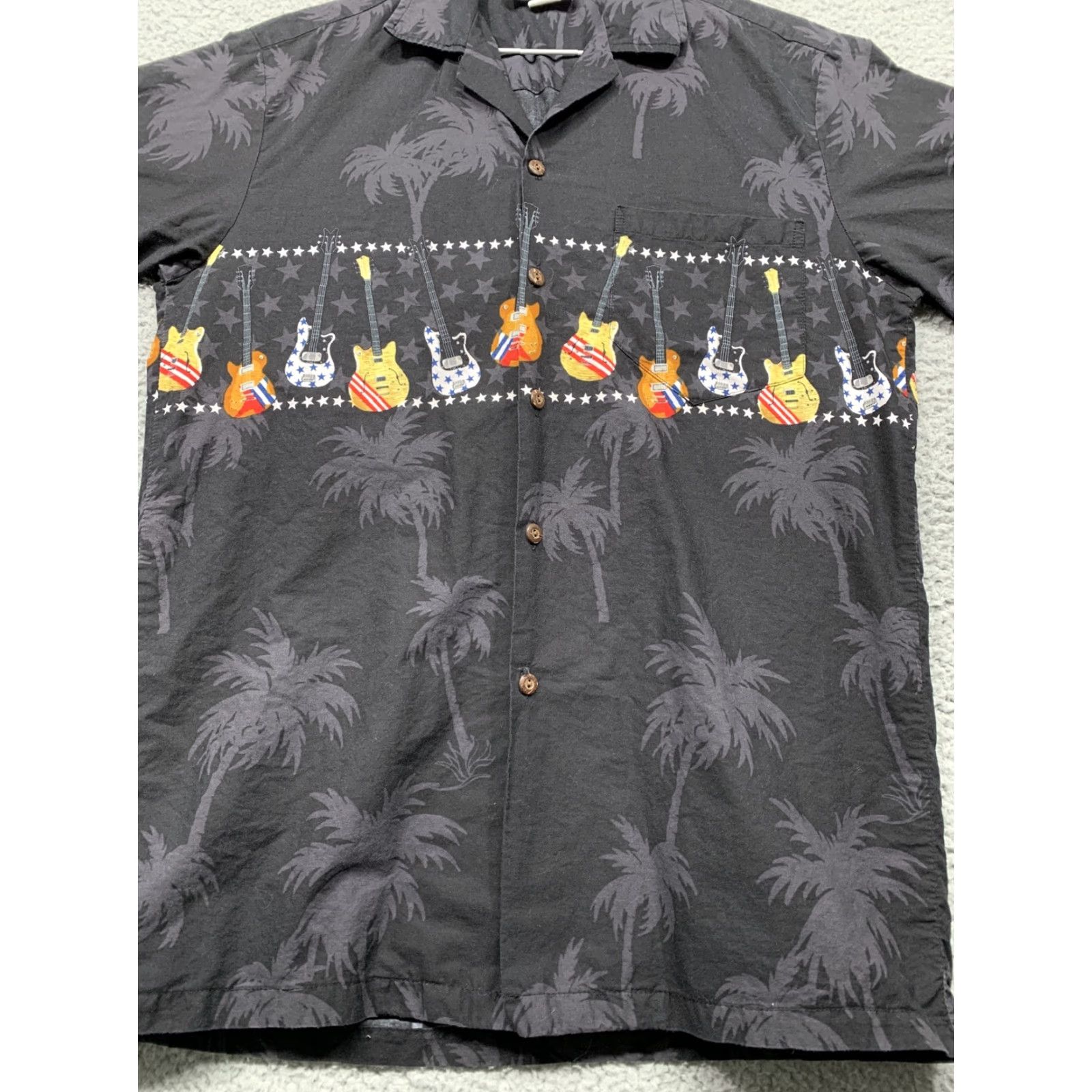 Vintage Pacific Legend Button-Up Shirt Mens M Black Palm Trees Guitars Hawaii USA Hawaiian Casual Short Sleeve Button-Up Size US M / EU 48-50 / 2 - 3 Thumbnail