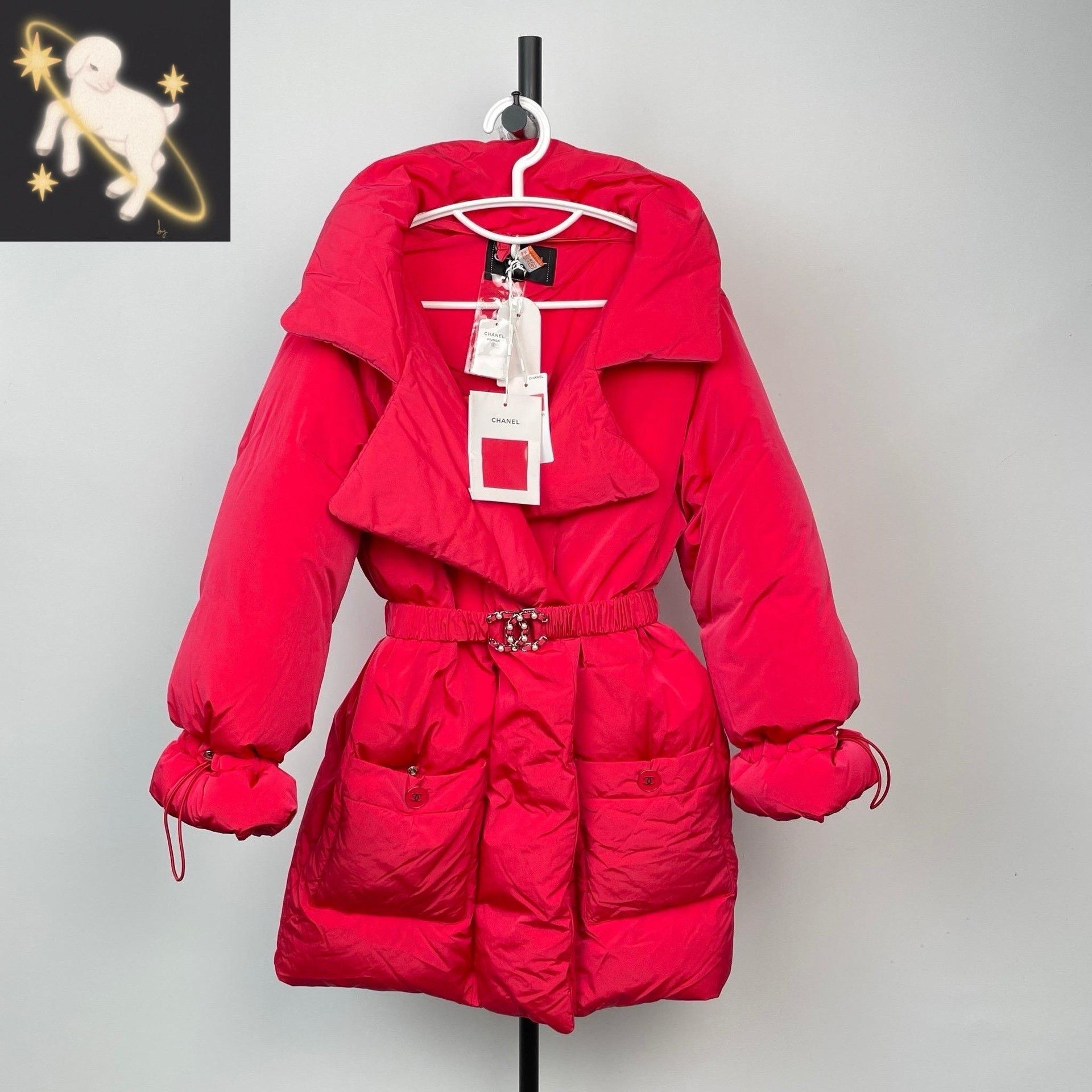 Chanel Chanel Red Down Jacket 34 Women Size XS / US 0-2 / IT 36-38 - 1 Thumbnail