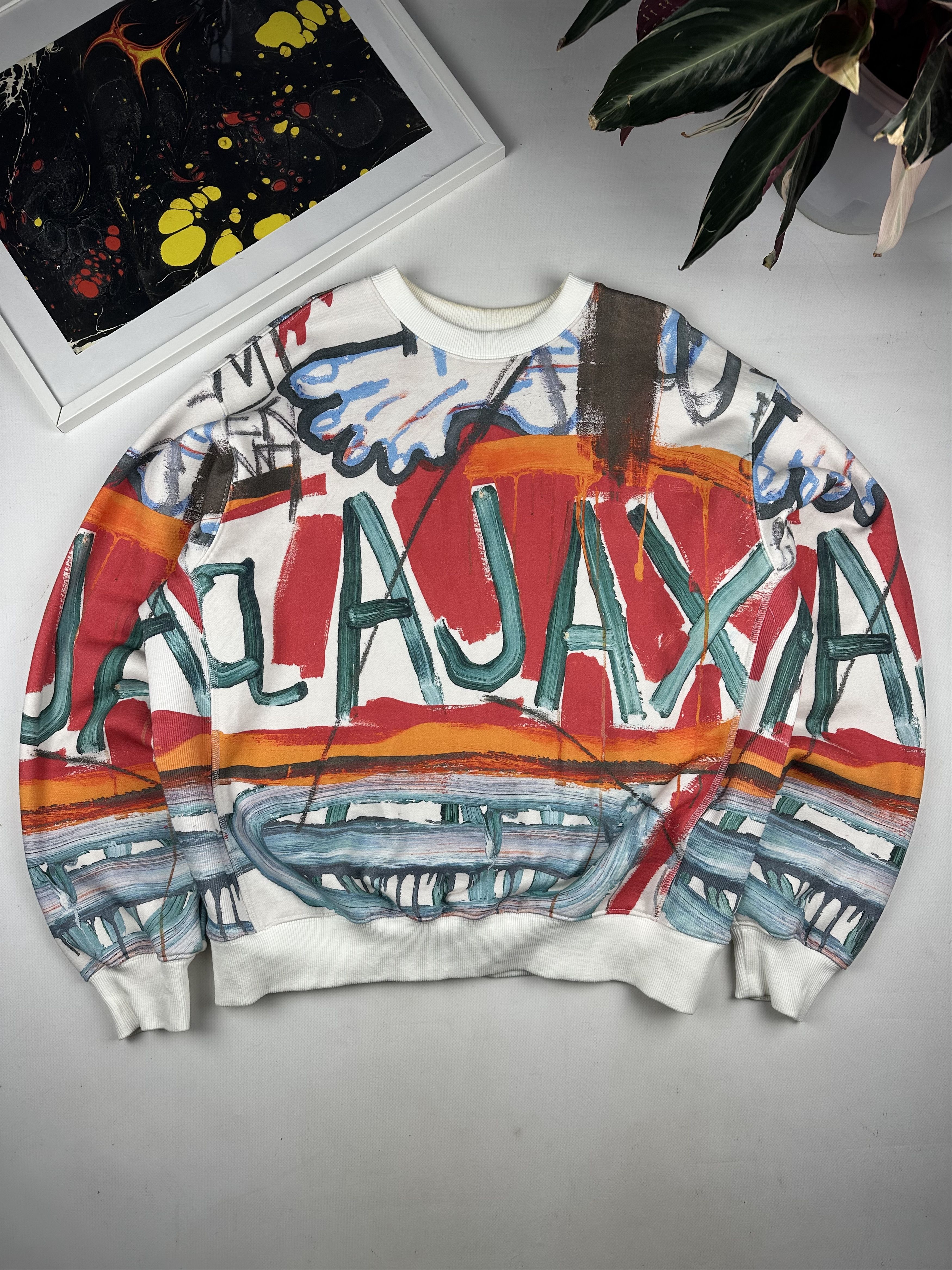 H&M × Jean-Michel Basquiat × Who Decides War WHO DECIDES WAR x BASQUIAT x H&M OVERSIZED FIT SWEATSHIRT Size US XL / EU 56 / 4 - 5 Thumbnail