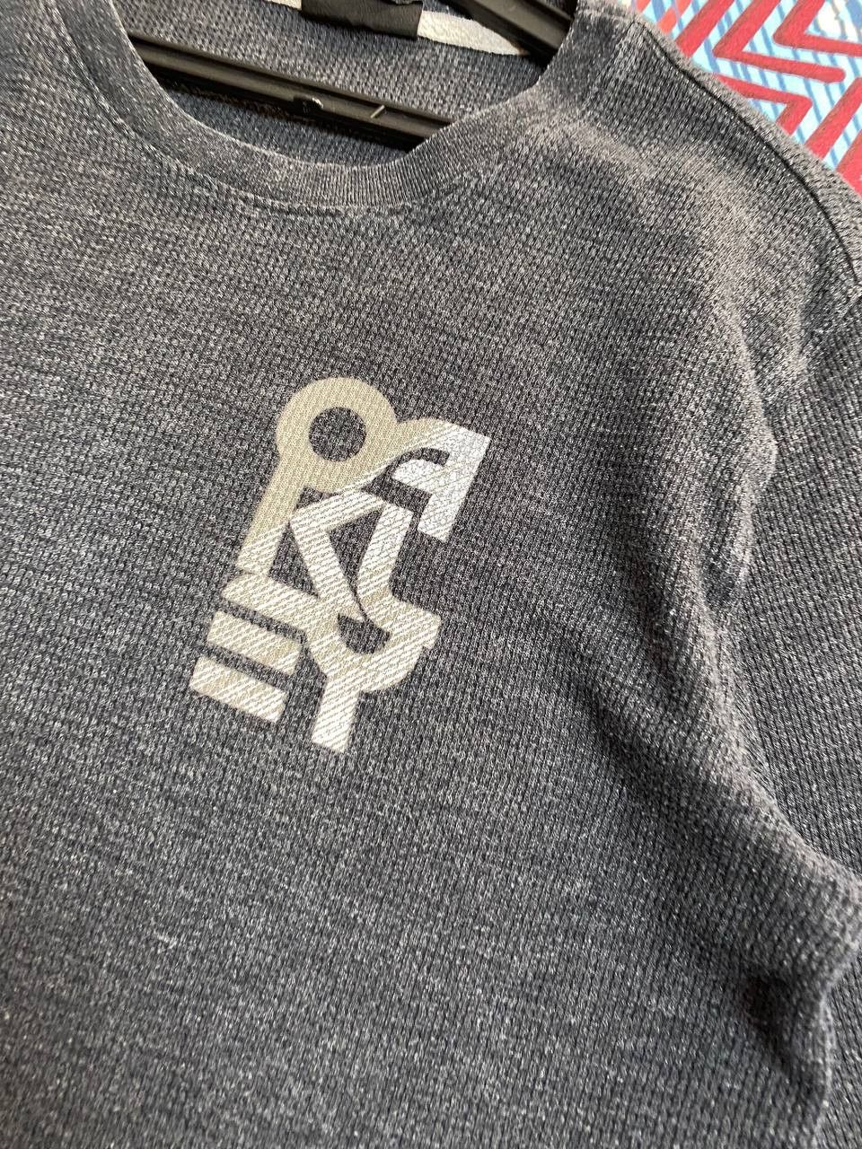 Oakley Y2K Vintage Streetwear Long Sleeve OAKLEY big logo Size US S / EU 44-46 / 1 - 5 Thumbnail