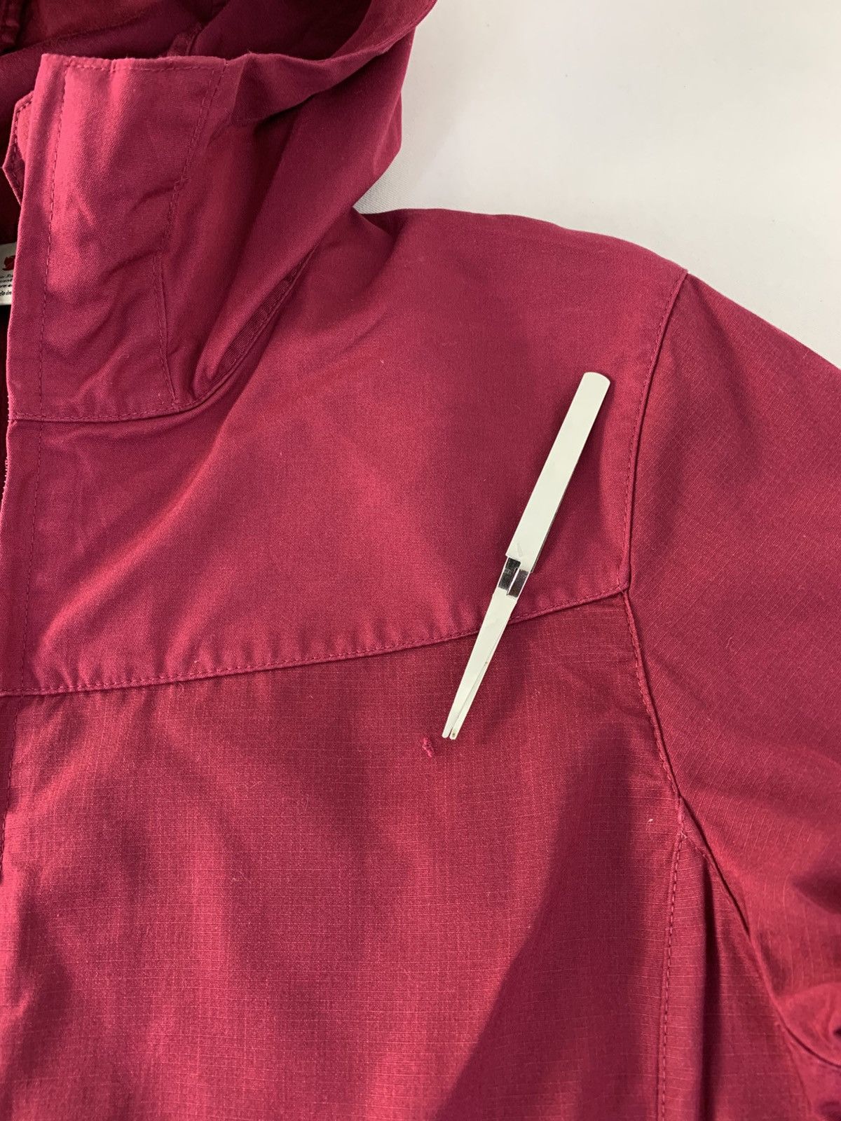Fjallraven Fjallraven Stina Jacket Hooded Maroon Outdoor Gear Hiking Size S / US 4 / IT 40 - 11 Thumbnail