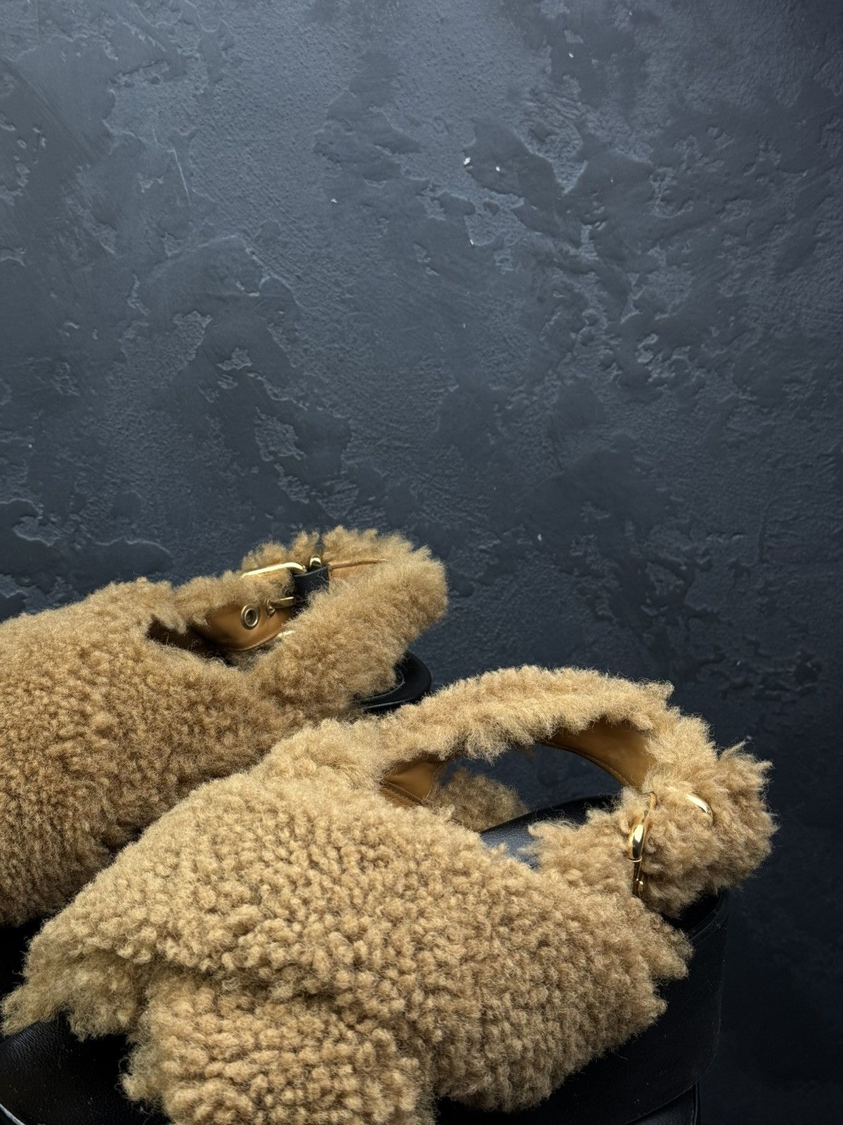 Marni Marni Beige Shearling Fussbett Shoes Black Rubber Platform Size US 10 / IT 40 - 2 Thumbnail