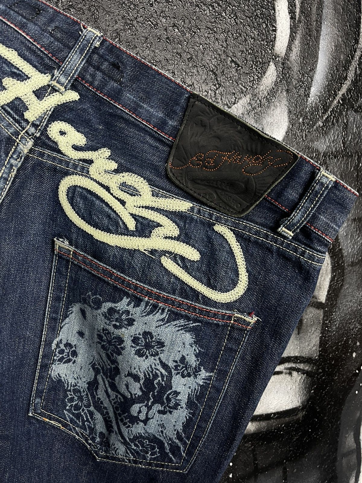 Christian Audigier Ed Hardy by Christian Audigier Vintage Skull Logo Jeans Size US 33 - 13 Thumbnail