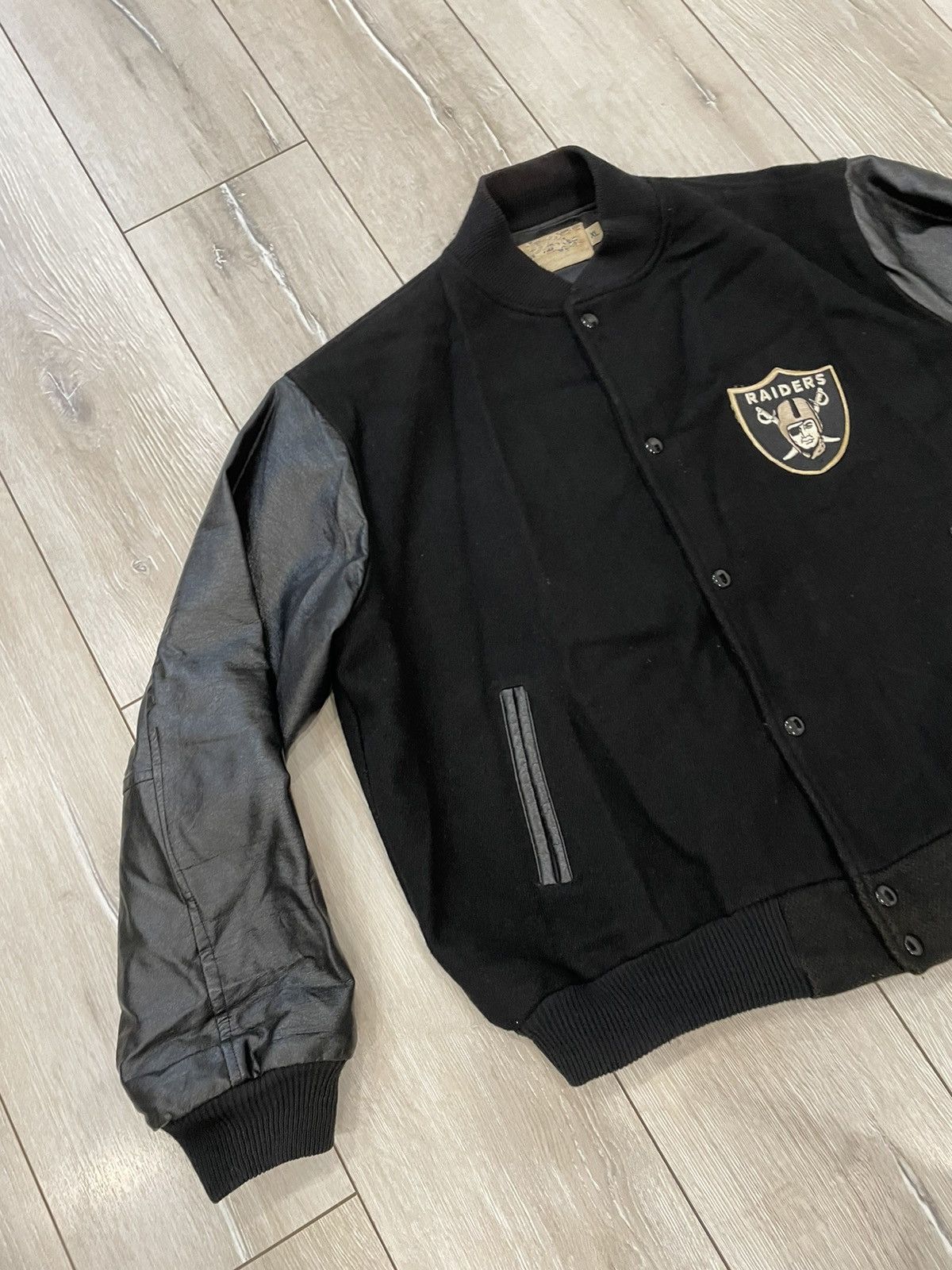 NFL Vintage Oakland Raiders Chalkline Letterman Jacket USA Size US XL / EU 56 / 4 - 4 Thumbnail