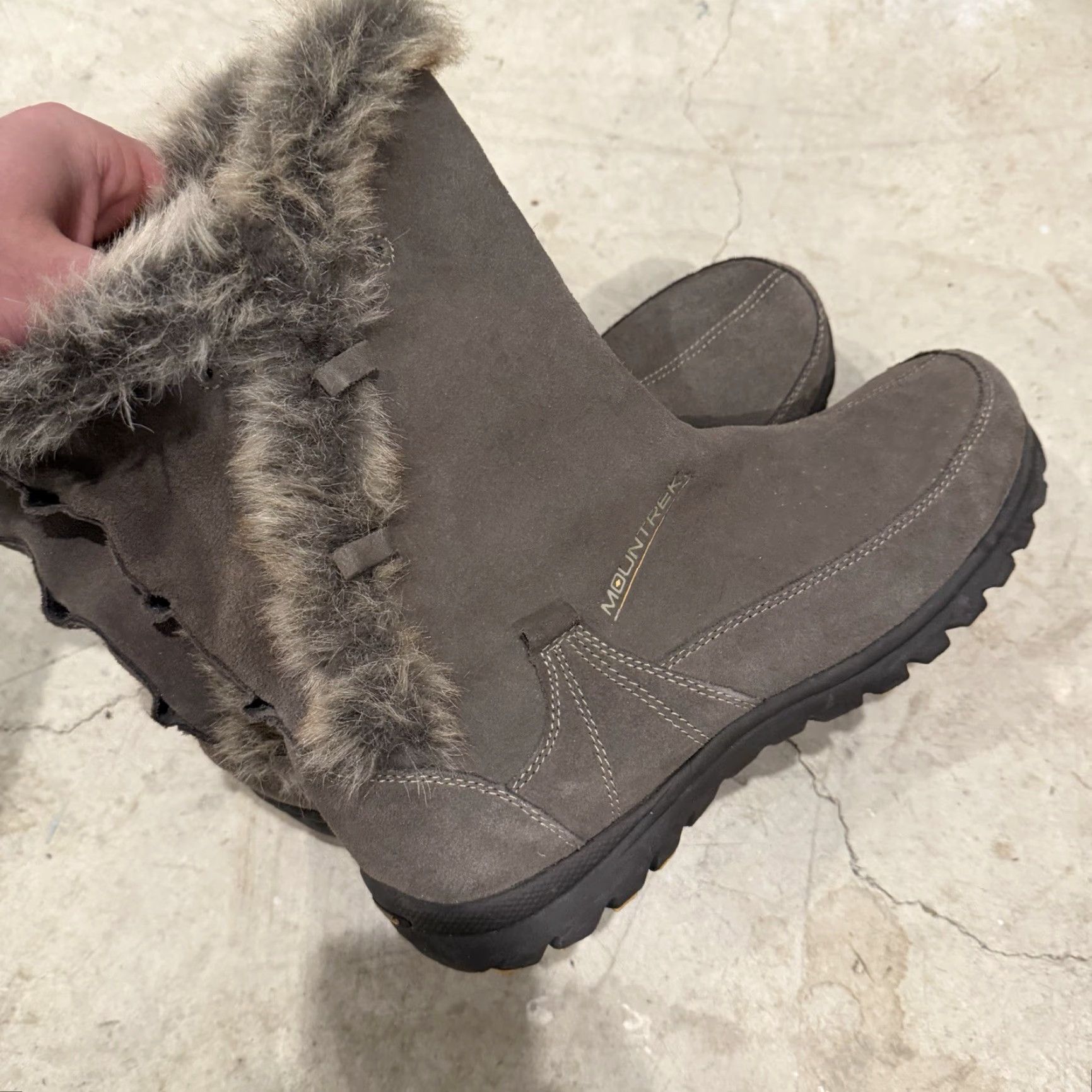 Vintage VINTAGE Mountrek Ellie Lodge Mid Calf Boots Leather Waterproof Brown Womens 8.5 NO LACES Slip-On Shoe Boots Womens" Size US 6 / IT 36 - 2 Thumbnail