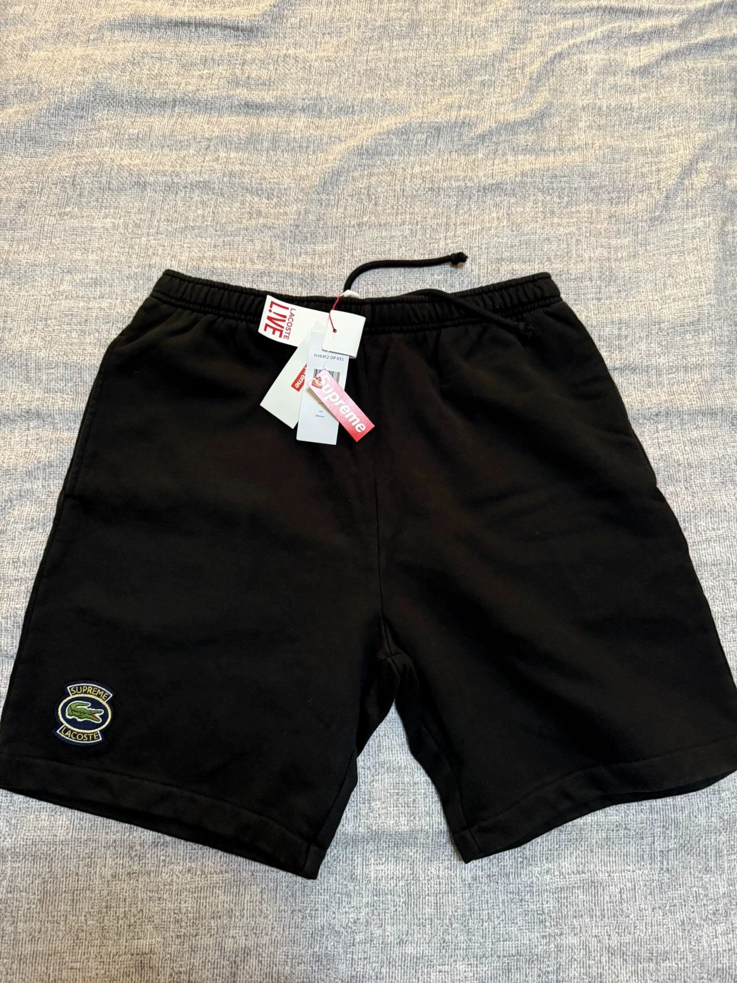 Lacoste Lacoste x Supreme Cotton Shorts Embroidered M New With Tags Size US 32 / EU 48 - 1 Thumbnail
