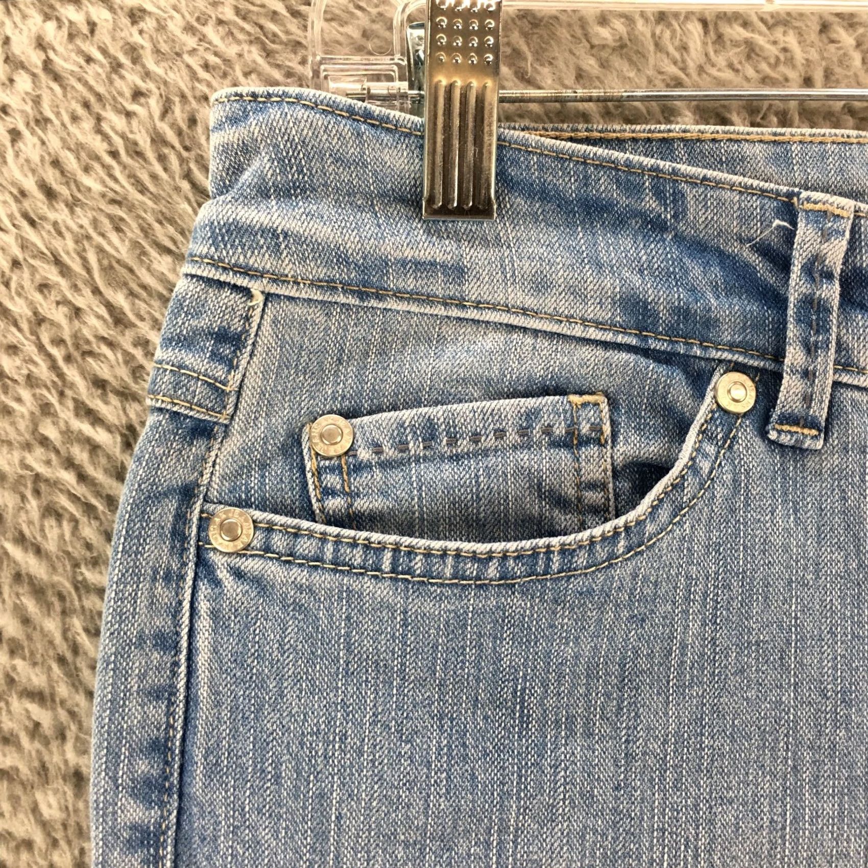 Anne Klein Anne Klein Jeans Womens 8 Blue Denim Light Wash Cropped 5 Pocket Zip Fly Regular Fit Shirt/Hoodie/Jeans (adjusted as Jeans) Size 30" / US 8 / IT 44 - 3 Thumbnail