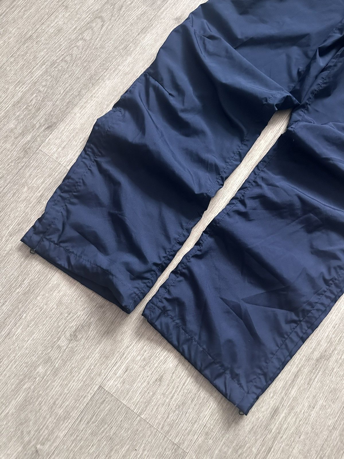 Nike Vintage Nike Nylon Blue Pants Size US 30 / EU 46 - 3 Thumbnail