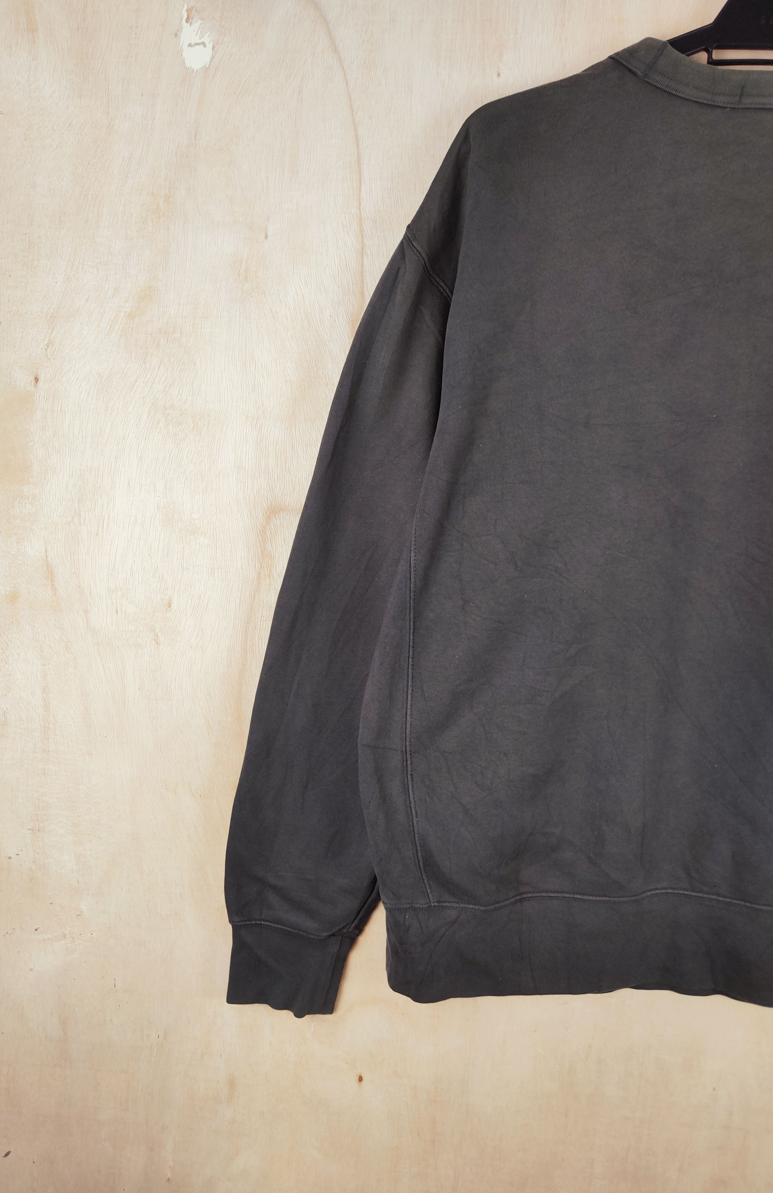 Japanese Brand Uniqlo Dark Olive plain vintage Sweatshirts #S2592 Size US L / EU 52-54 / 3 - 9 Thumbnail