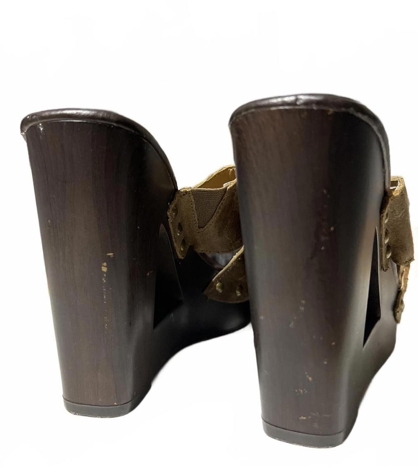 Other Fergie Brown leather Wedge Sandals Stud Accents 8.5 Size US 8.5 / IT 38.5 - 7 Thumbnail