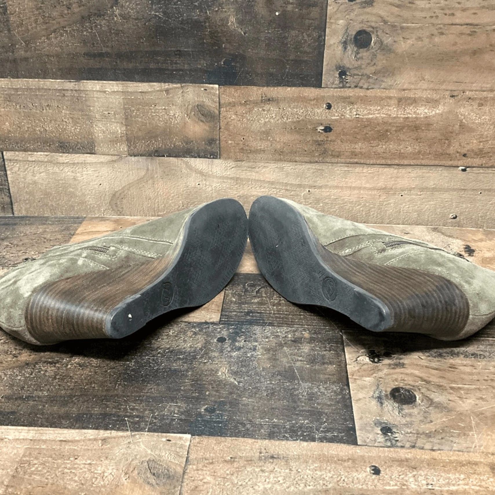 Lucky Brand Lucky Brand Womens Size 9M Suede Zip Wedge Ankle Bootie Boots Green Fashion Shoes Women Size US 9 / IT 39 - 5 Thumbnail