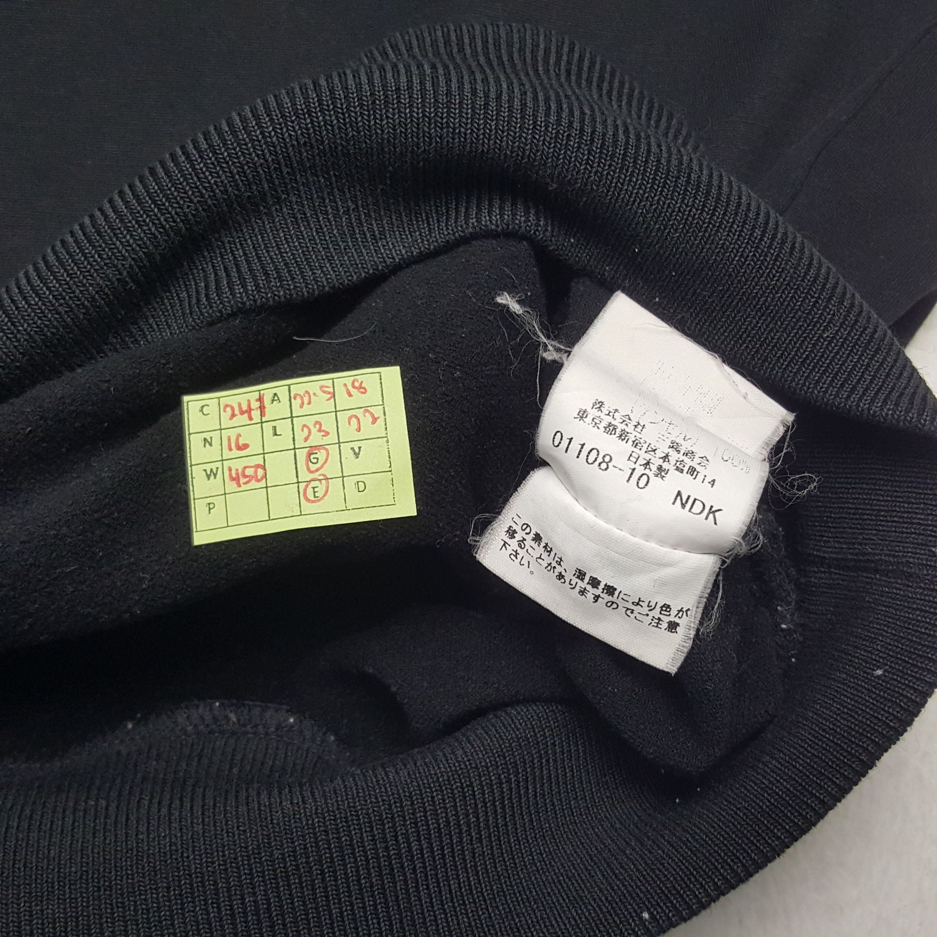 Burberry Vintage Burberry London Half Zipper Sweatshirt C247N16 Size US M / EU 48-50 / 2 - 8 Thumbnail