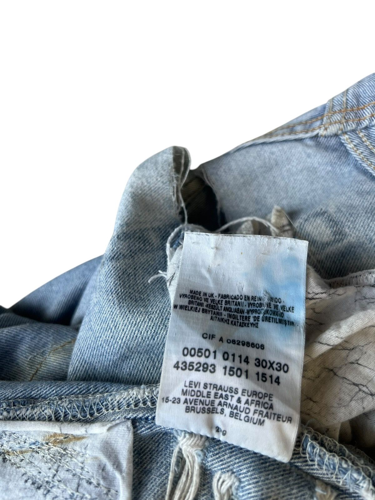 Vinti Andrews Vinti Andrews X Levi’s 501 Trashed Distressed Denim Jeans Size US 30 / EU 46 - 20 Thumbnail