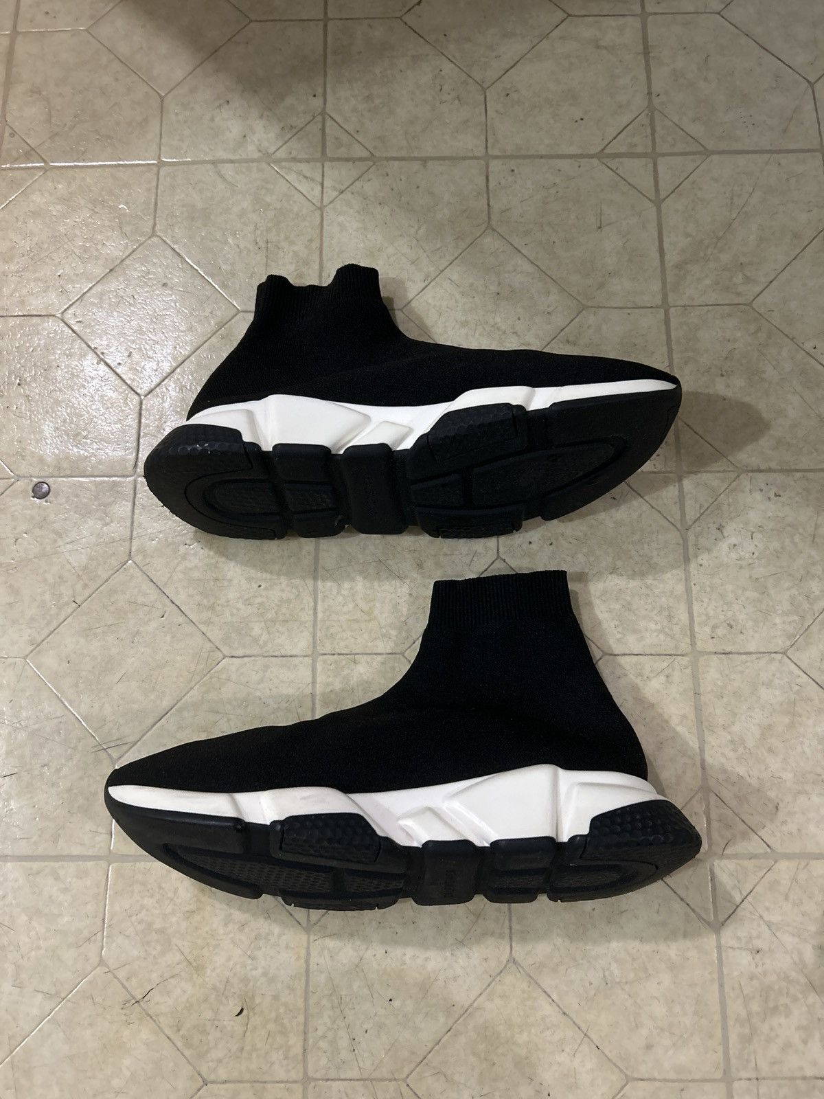Balenciaga Balenciaga Speed Sneaker Black White 2018 Size US 9 / EU 42 - 2 Thumbnail