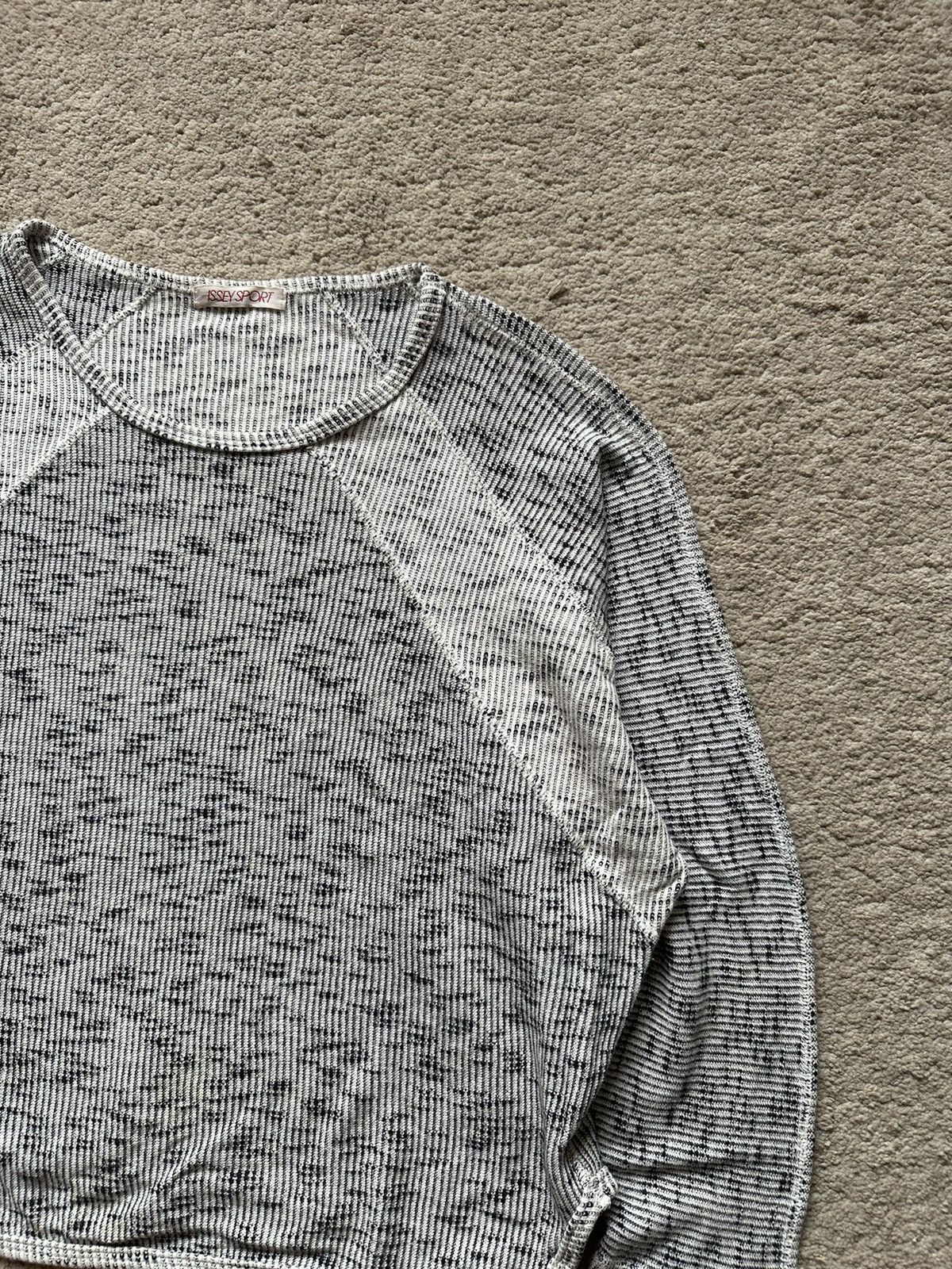 Issey Miyake 1990s ISSEY MIYAKE Sport Cropped Boxy Knitted Sweater Size US M / EU 48-50 / 2 - 3 Thumbnail