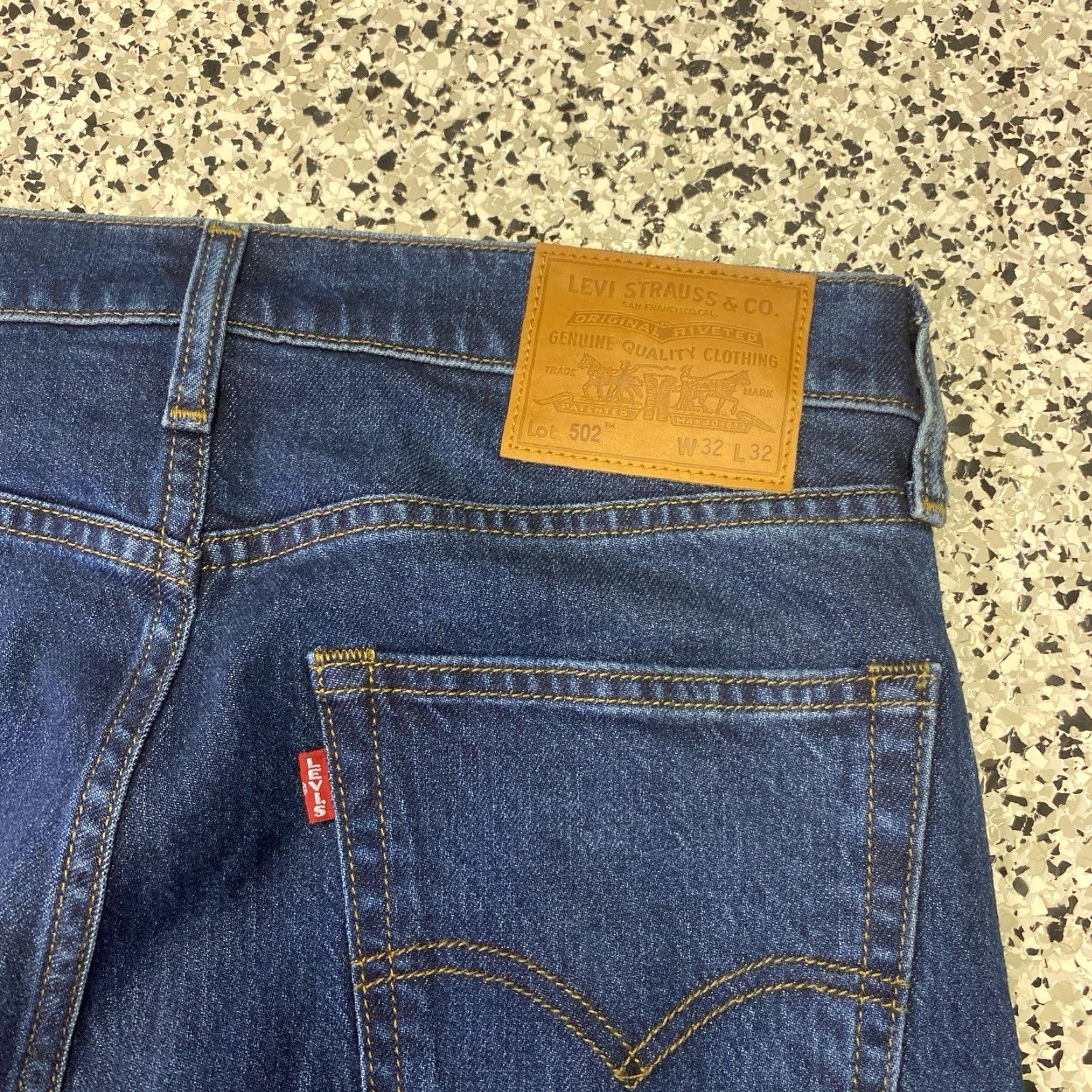 Levi's Levi's 502 Regular Tapered Fit Jeans Indigo Blue Denim Pants 32x32 Mens N/A N/A Size US 32 / EU 48 - 6 Thumbnail