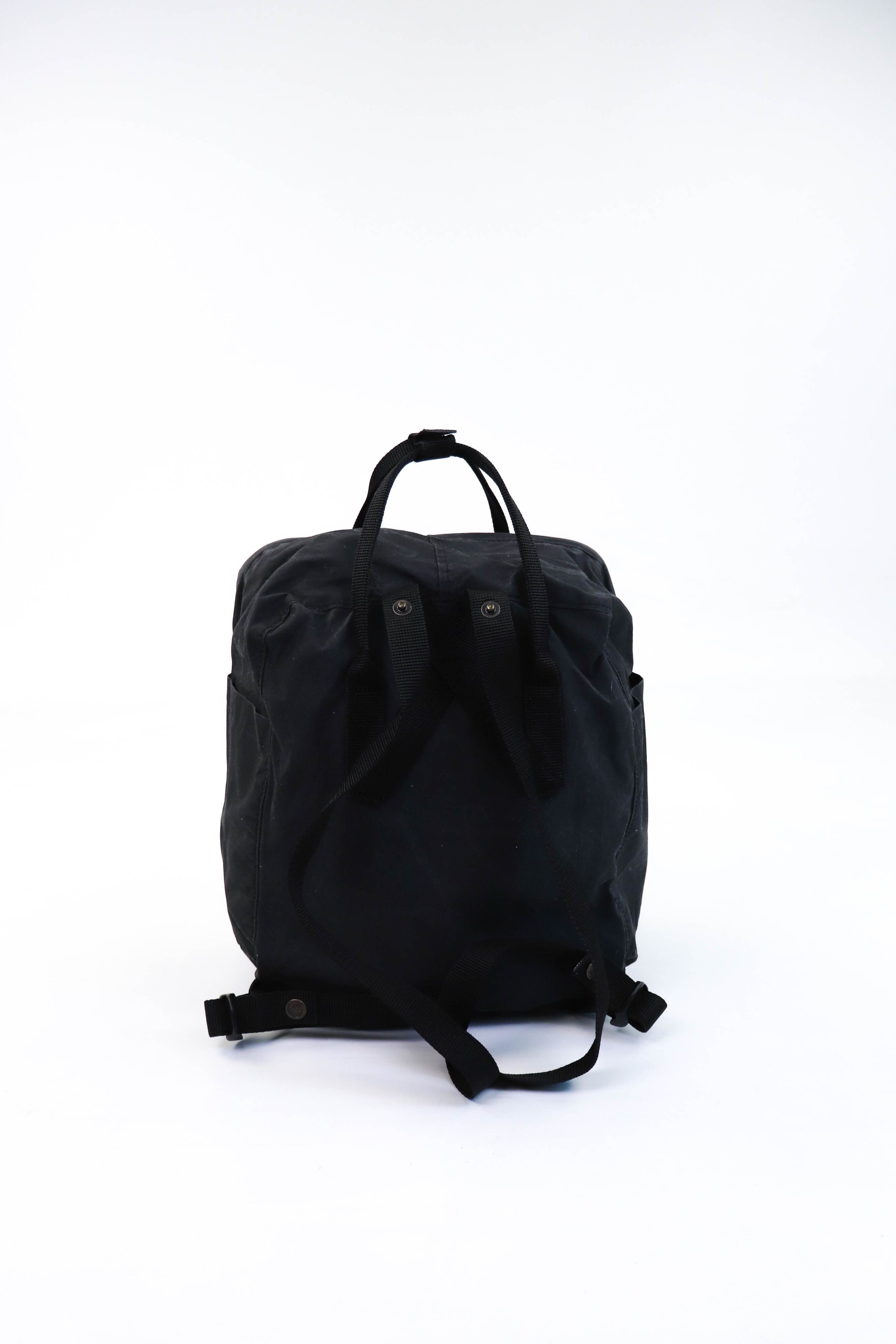Fjallraven Fjallraven Kanken 16L Black Waxed Backpack Size ONE SIZE - 4 Thumbnail