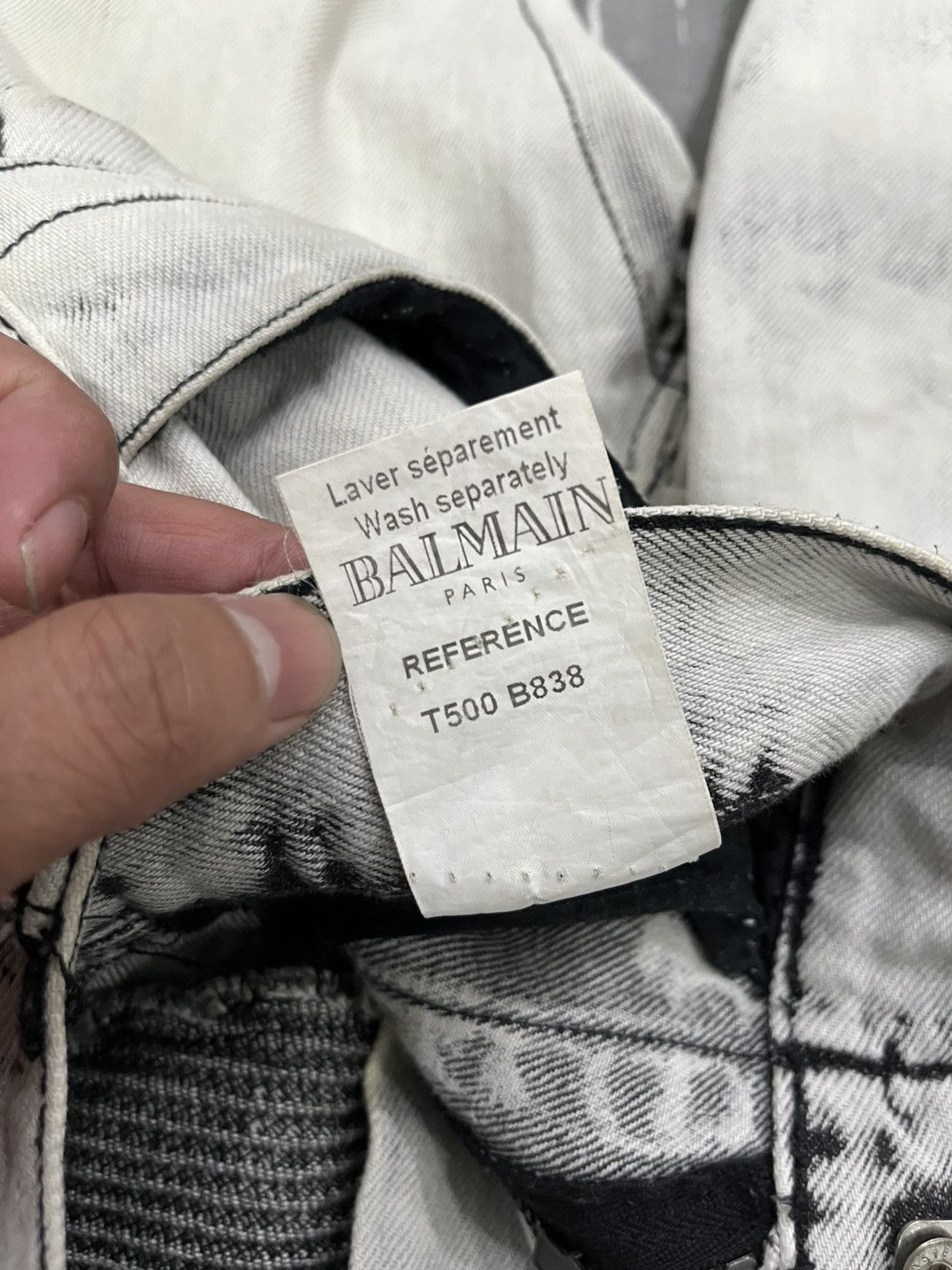 Balmain BALMAIN DECARNIN ERA 2011 BLEACH JEANS Size US 32 / EU 48 - 8 Thumbnail
