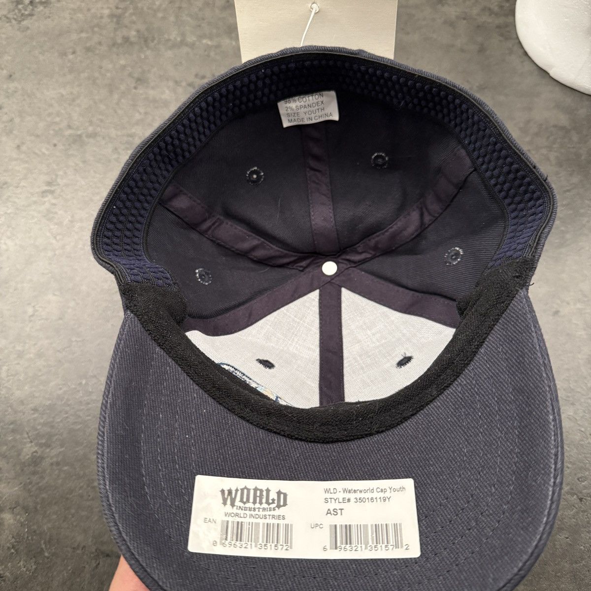 World Industries NWT World Industries Waterboy Youth Cap Size ONE SIZE - 6 Thumbnail