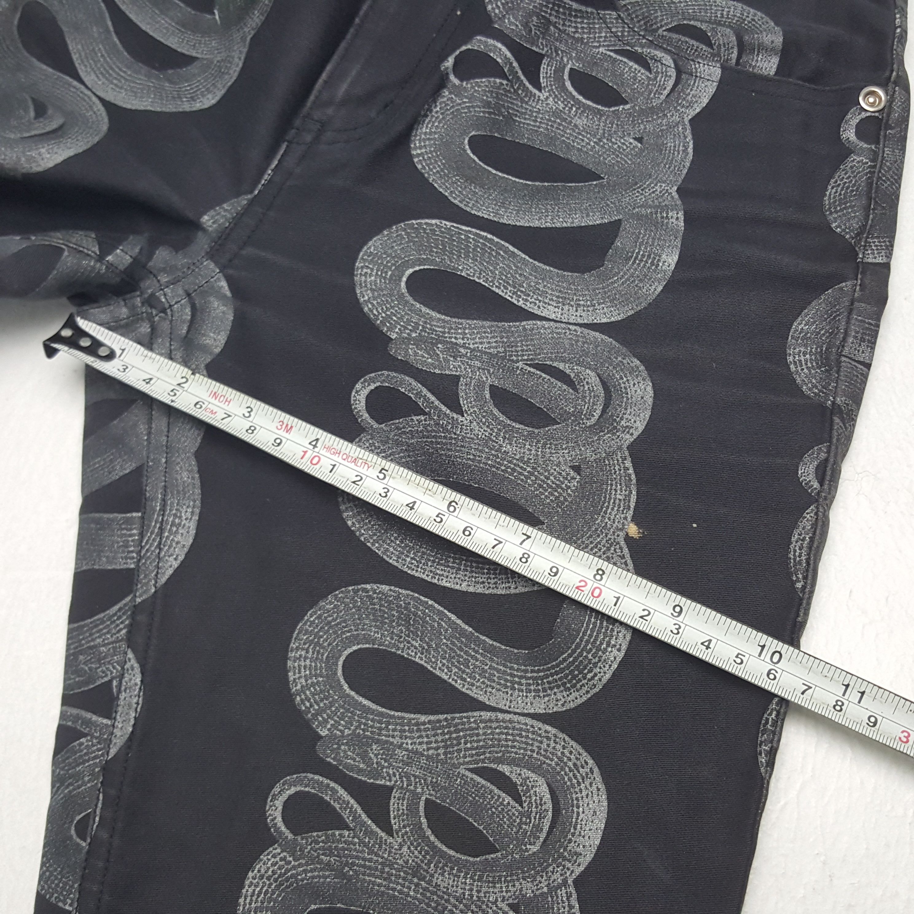 Hysteric Glamour × Japanese Brand × Vintage Vintage Hysteric Glamour Snakes Denim Rare Jeans Size 25" / US 0 / IT 36 - 9 Thumbnail