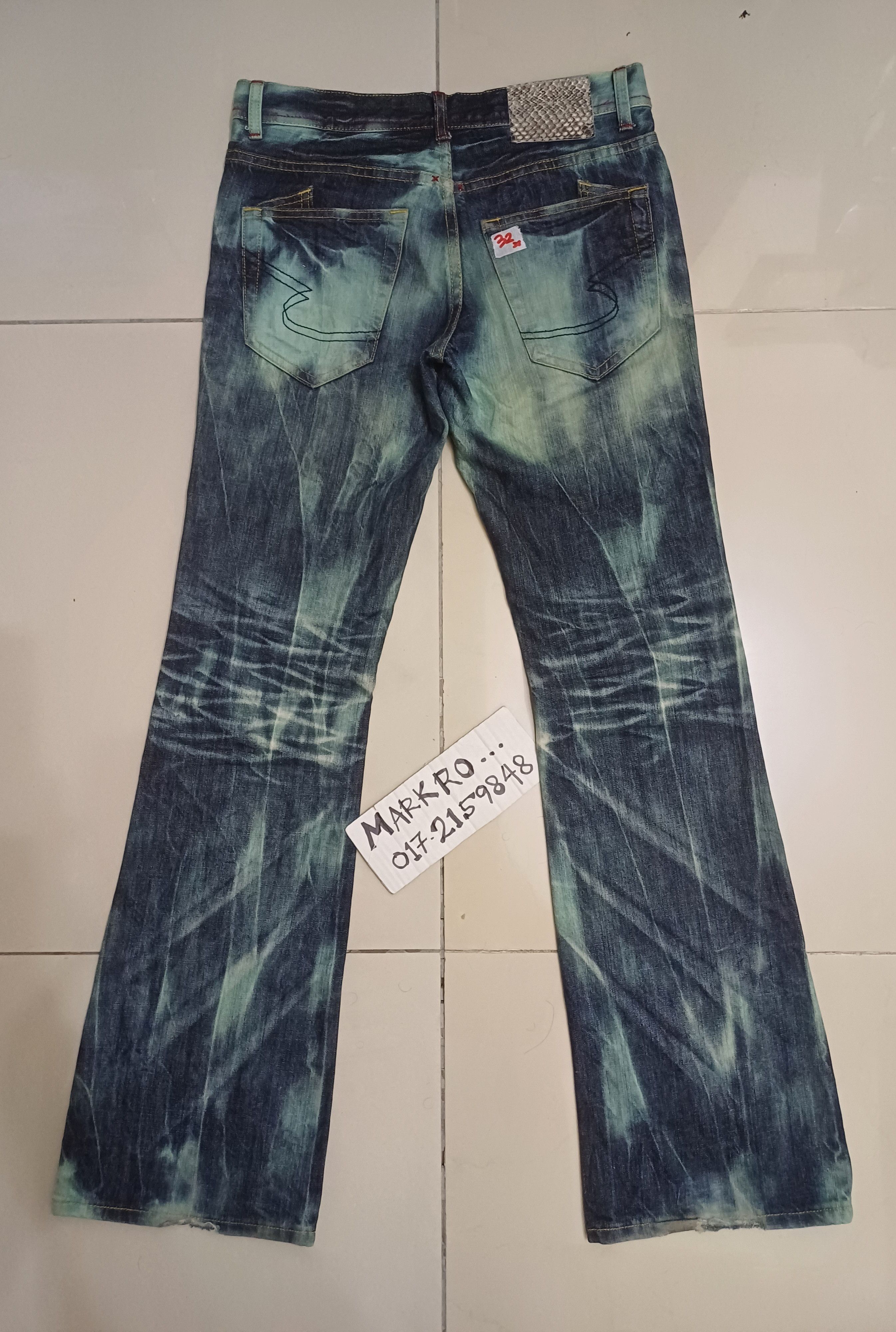 semanticdesign Crazy flared jeans, semantic design ..snake leather Size US 32 / EU 48 - 3 Thumbnail