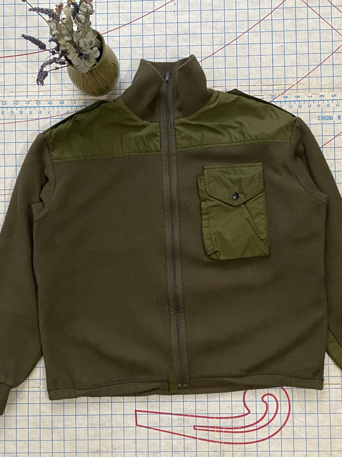 Other Vintage Military Fleece Light Jacket Dark Green Fits Large Size US L / EU 52-54 / 3 - 3 Thumbnail