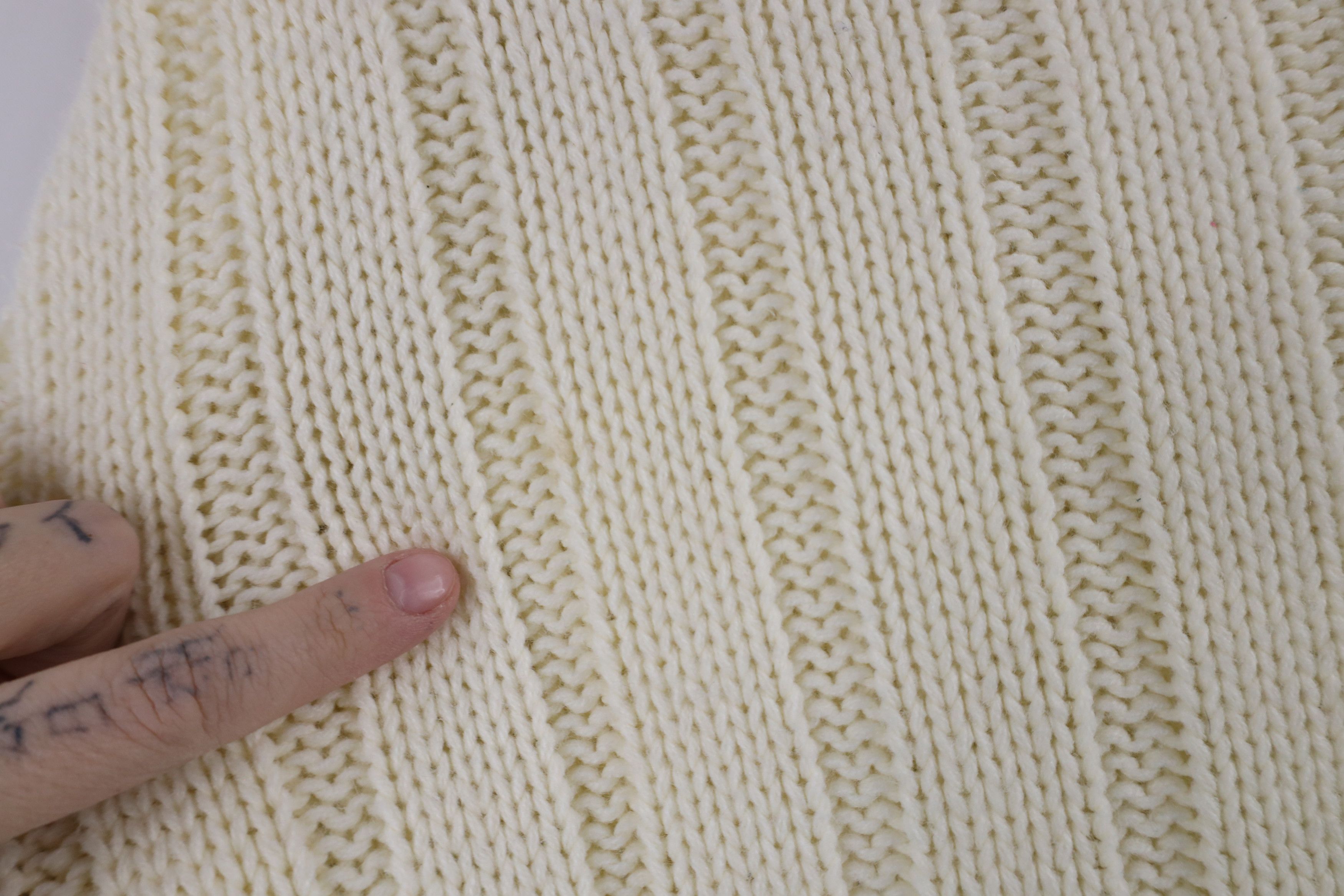 Vintage Vintage 70s Streetwear Cable Knit Fisherman Sweater Cream Size US L / EU 52-54 / 3 - 7 Thumbnail