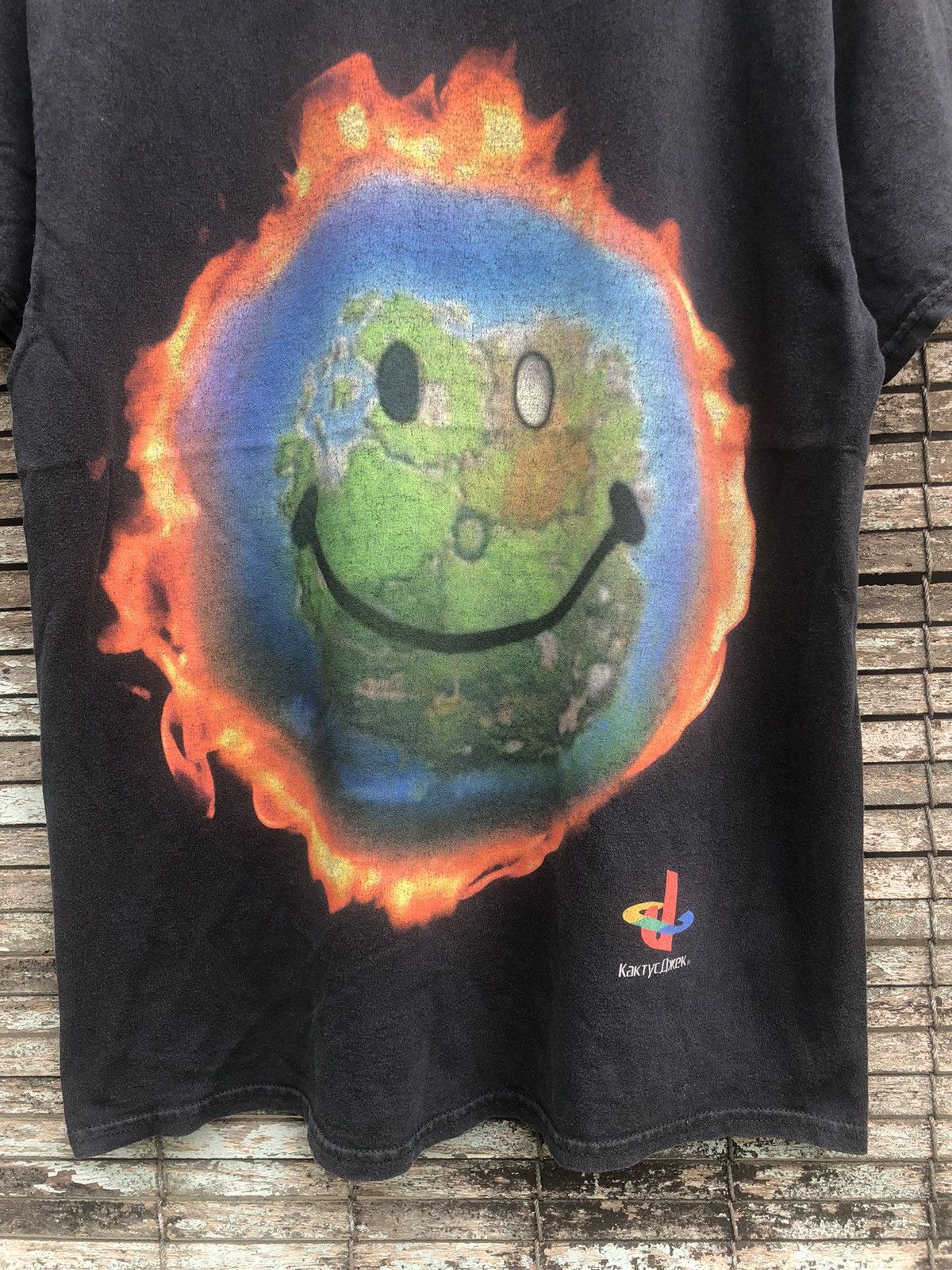 Travis Scott Beauty Sunfaded Travis Scott X Playstation World Tee Size US L / EU 52-54 / 3 - 7 Thumbnail