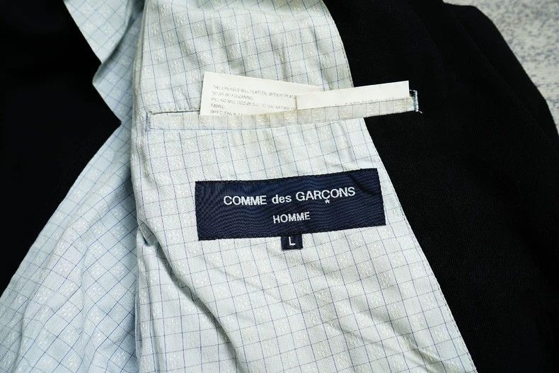 Comme des Garcons comme des garcons Jacket with loose silhouette and piercing Size US L / EU 52-54 / 3 - 8 Thumbnail
