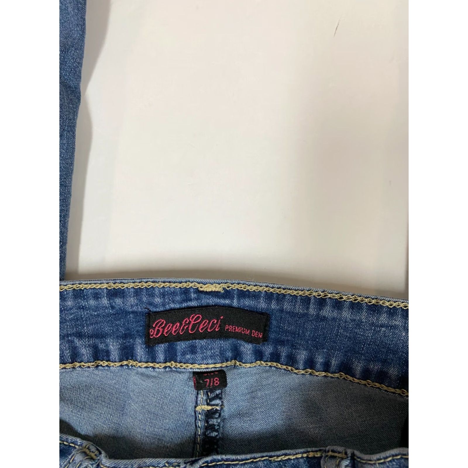 Vintage Bee Ceci Jeans women’s 8 blue skinny distressed floral Size 30" / US 8 / IT 44 - 3 Thumbnail