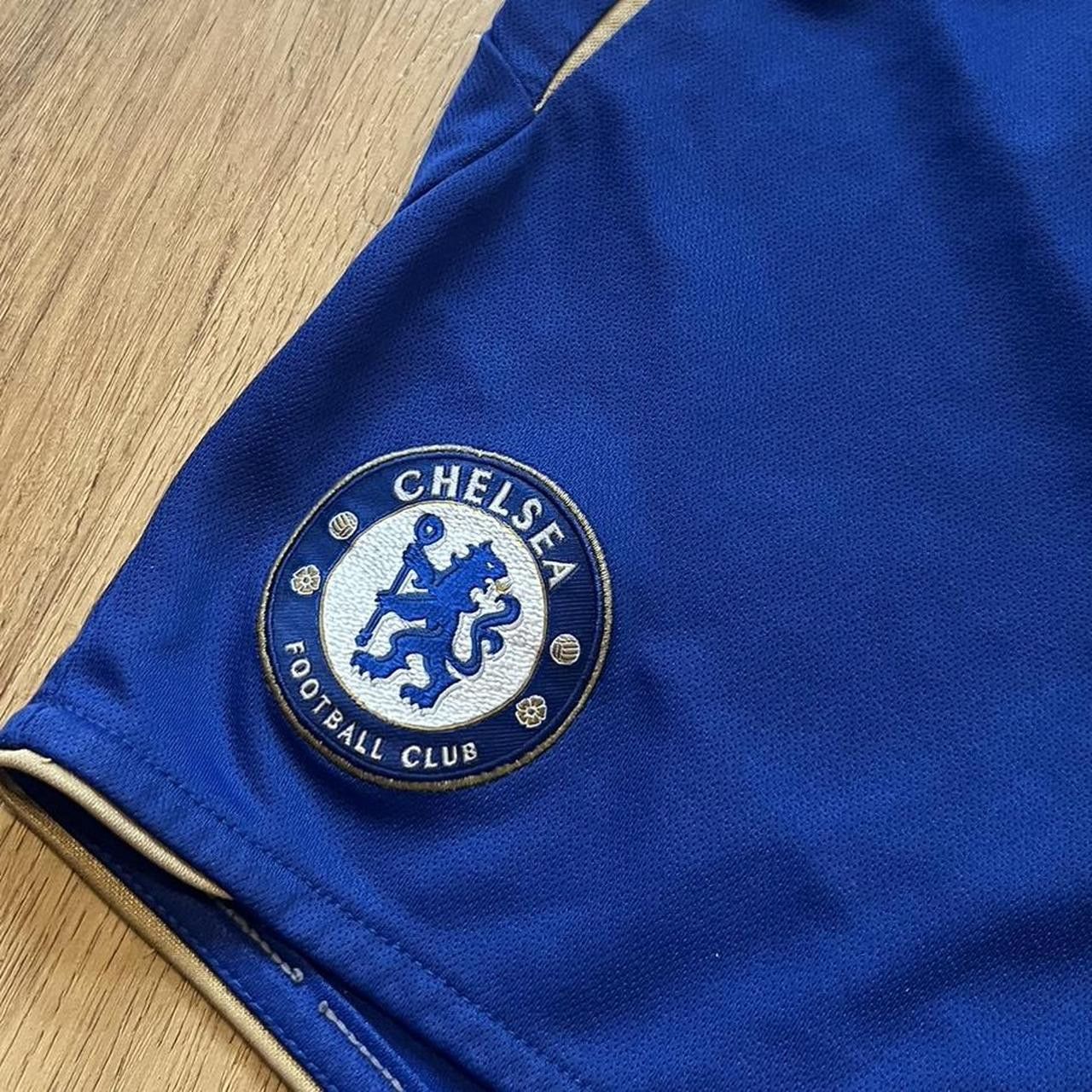 Umbro 2004-06 Chelsea FC blue and white football shorts Size US S / EU 44-46 / 1 - 3 Thumbnail