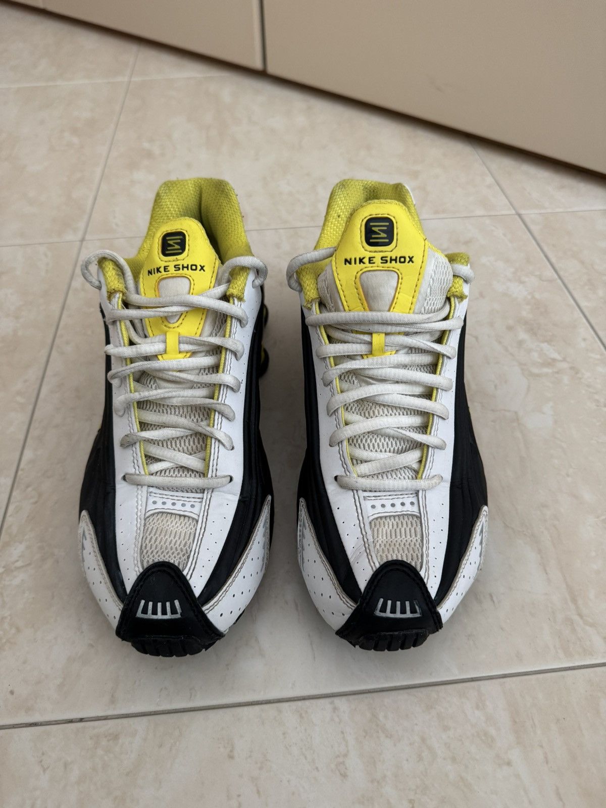 Nike nike shox r4 Size US 7 / EU 40 - 2 Thumbnail