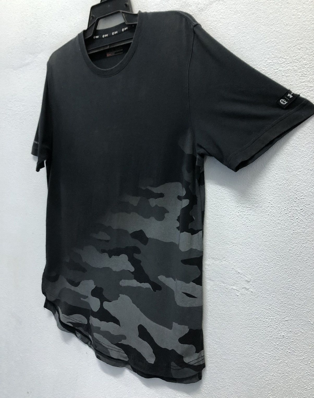 Under Armour Under Armour Loose Heatgear Charged T-Shirt Size US L / EU 52-54 / 3 - 5 Thumbnail