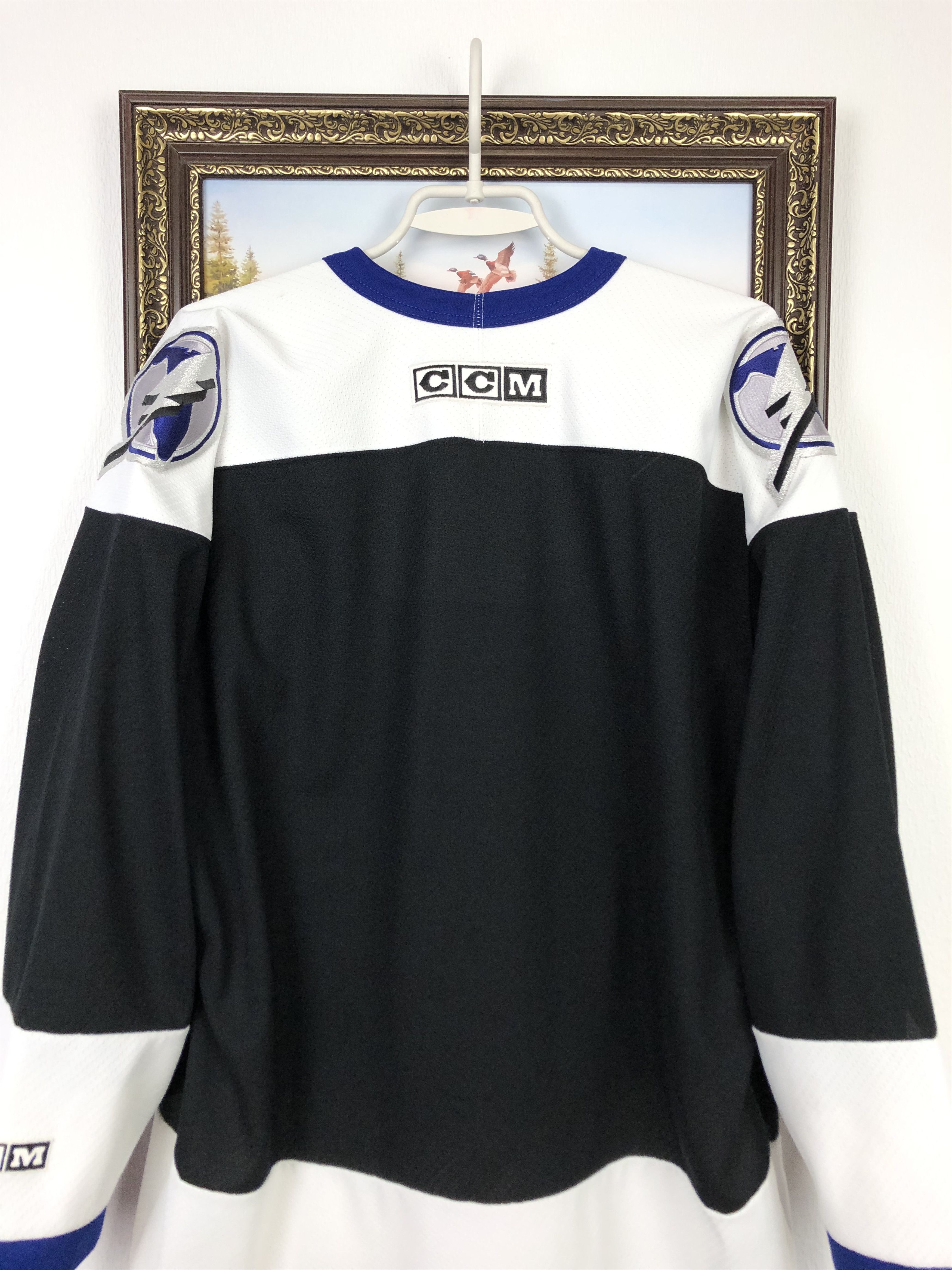 Ccm Vintage Tampa Bay Lightning Authentic NHL Hockey Jersey Size US M / EU 48-50 / 2 - 13 Thumbnail
