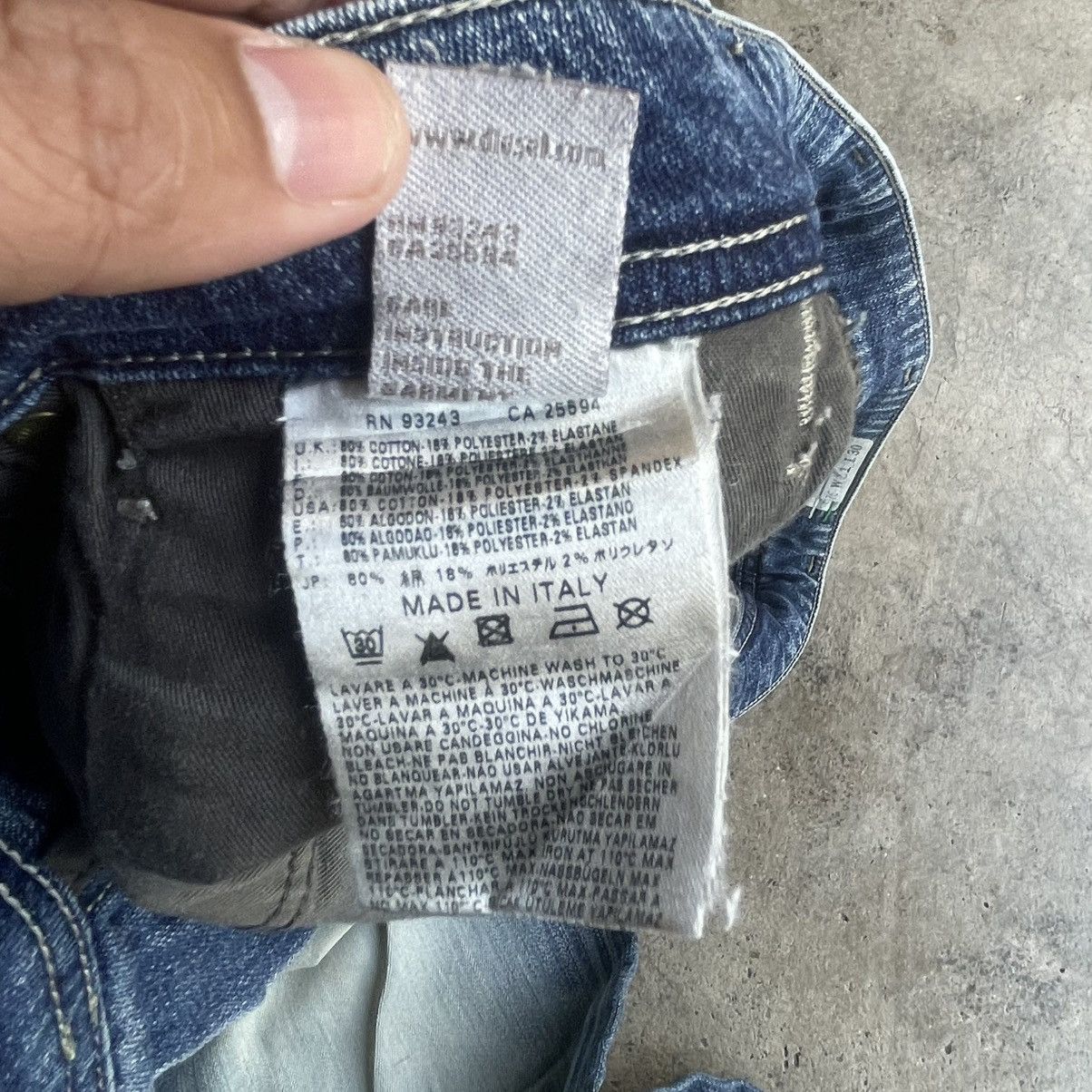 Diesel 🔥Vintage Diesel Stoned Washed RAYA Distress Denim Jeans Size US 34 / EU 50 - 13 Thumbnail