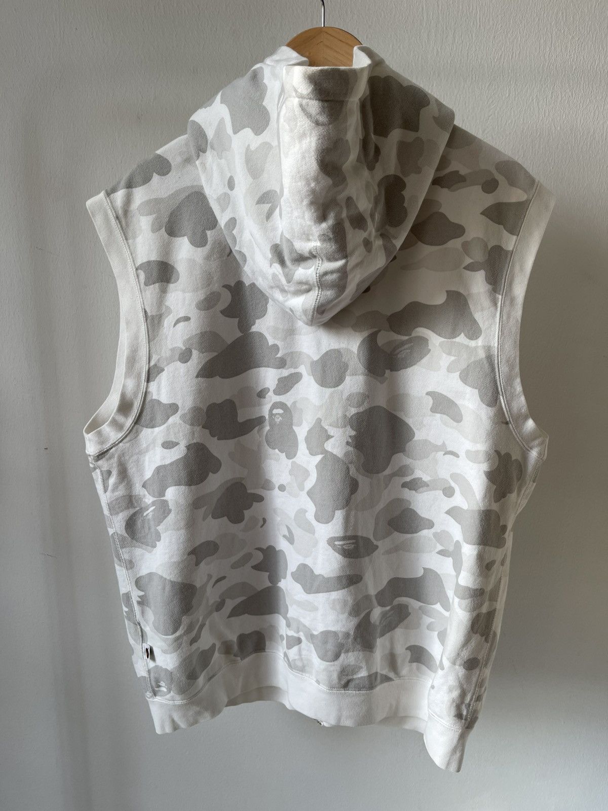 Bape 2005 Bape Camo Sleeve Less Hoodie Size US L / EU 52-54 / 3 - 8 Thumbnail