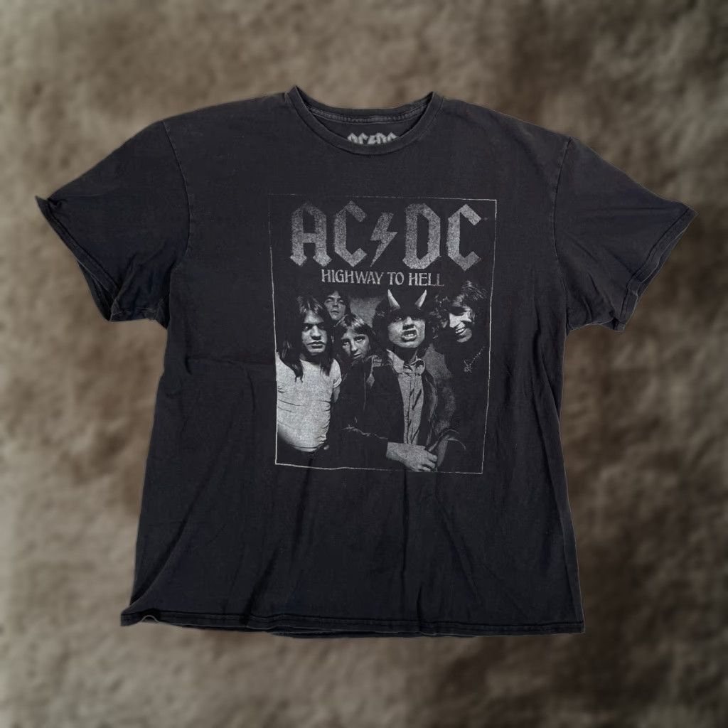 Vintage **AC DC Highway To Hell T-Shirt Men's XL Black Crew Neck Graphic** User: **AC DC Highway To Hell T-Shirt Men's XL Black Crew Neck Graphic** Size US XL / EU 56 / 4 - 1 Thumbnail