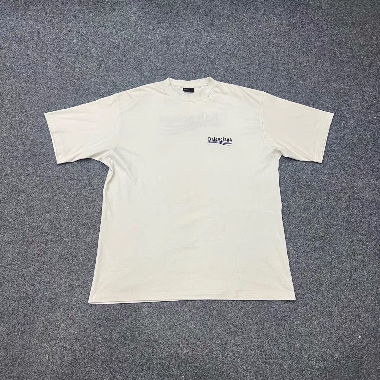 Balenciaga Balenciaga Wave Embroidered Short-Sleeve T-Shirt K28 Size US L / EU 52-54 / 3 - 1 Thumbnail
