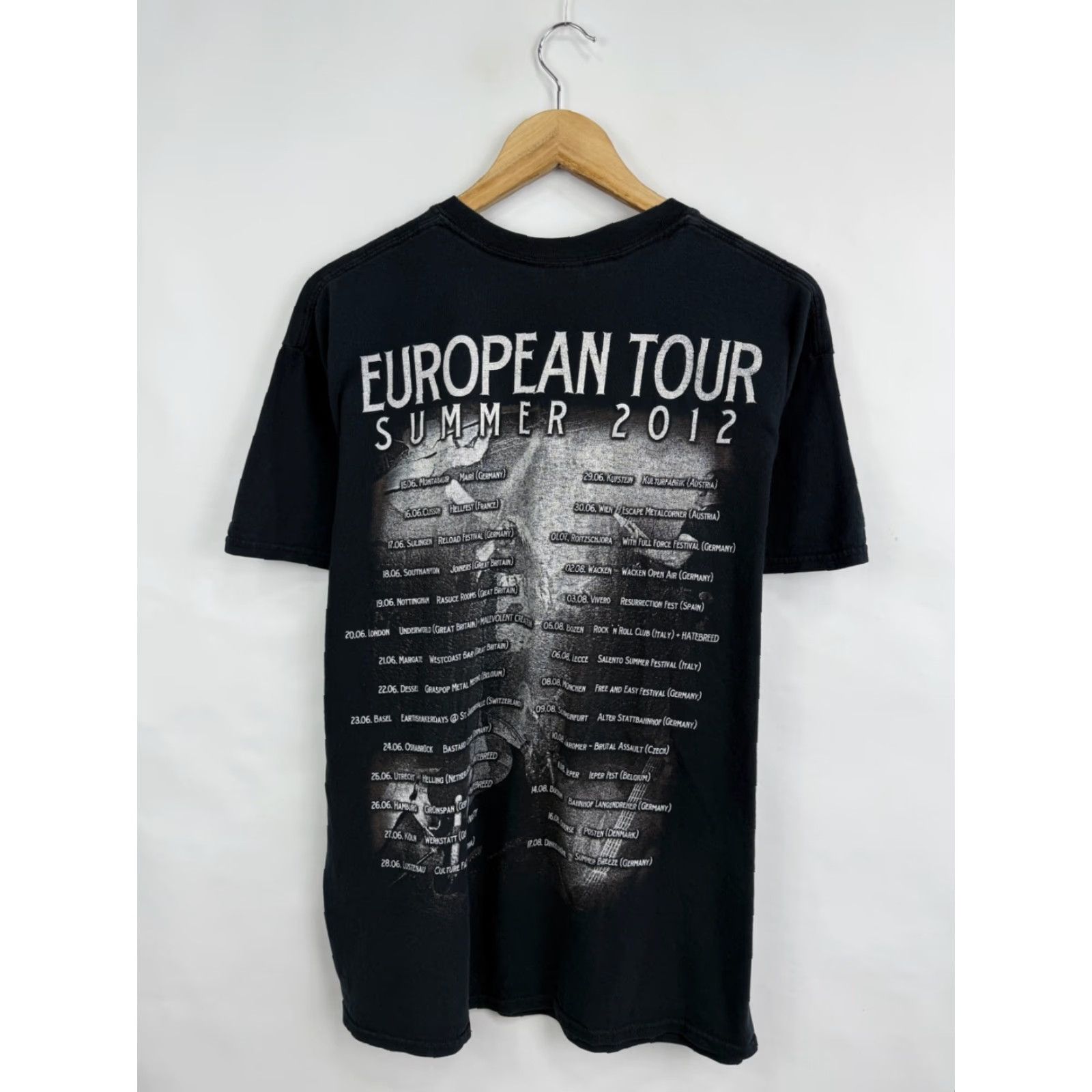Gildan VINTAGE Unearth Band Y2K European Tour 2012 Tee T-Shirt Mens L Black Shirt Limited? Size US L / EU 52-54 / 3 - 7 Thumbnail