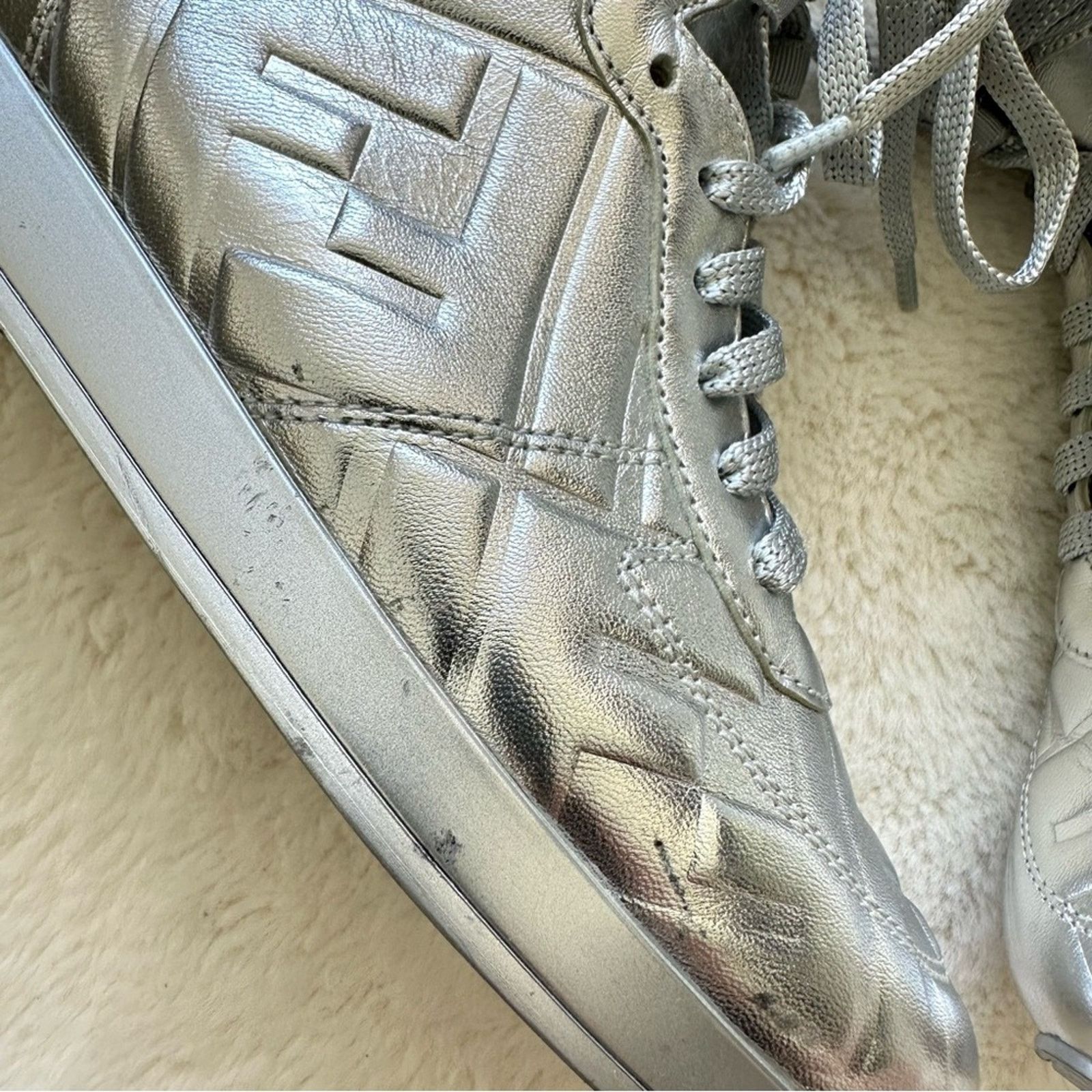 Fendi Fendi women boots size 35,5 EU Authentic Retail 1100$ Size US 5.5 / IT 35.5 - 2 Thumbnail