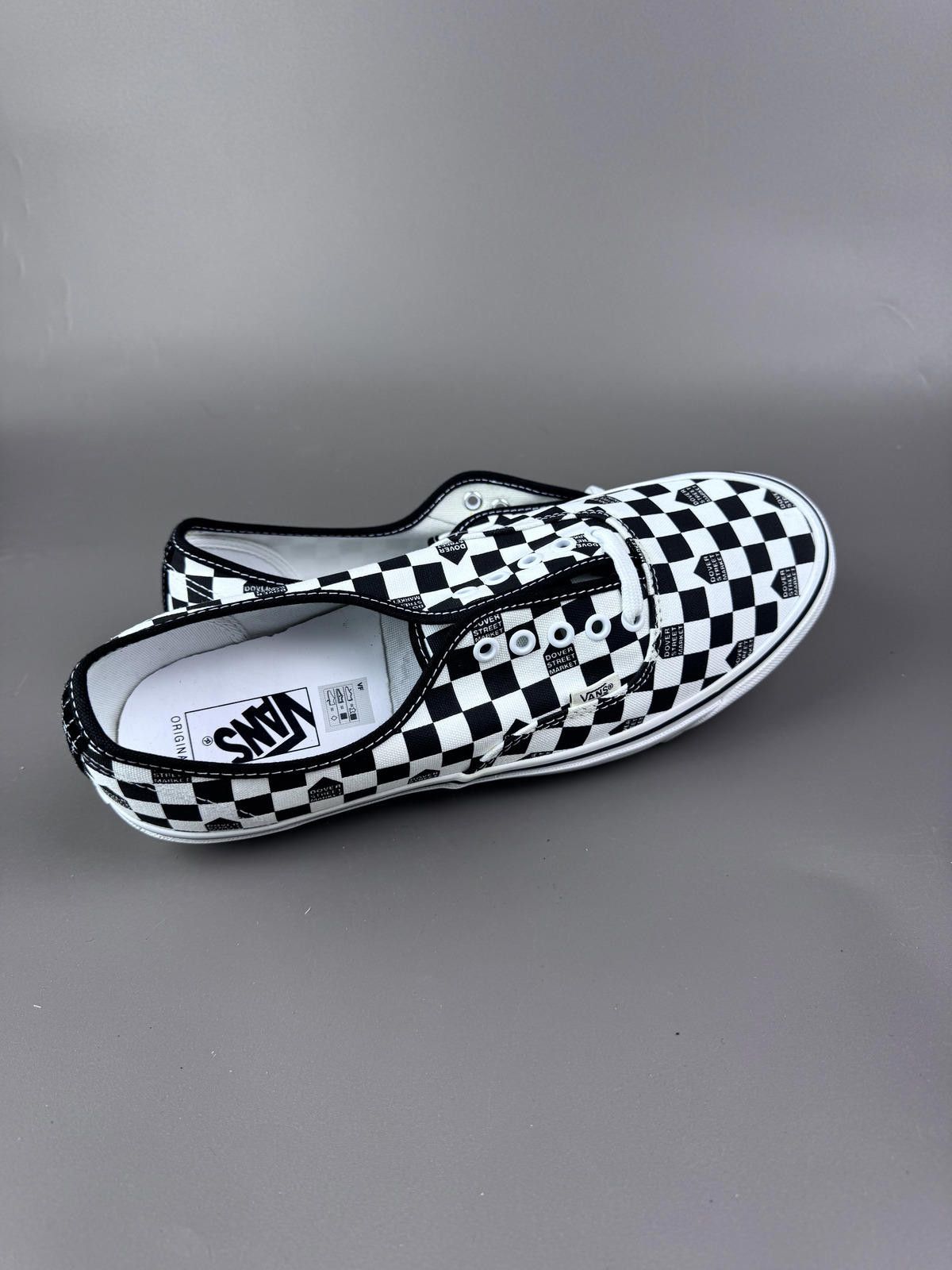 Vans Vans Checkerboard Slip-On Sneakers Size 11 Size US 12 / IT 42 - 2 Thumbnail