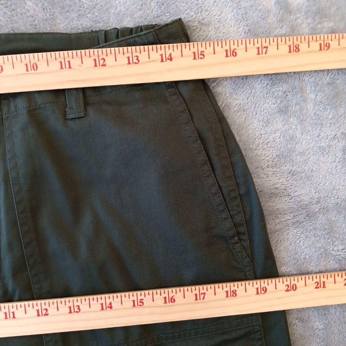 Vintage Chico's Capri Pants Womens Size 1 Green Pockets 30x22 High Rise (Capri, Straight) Womens Size 25" / US 0 / IT 36 - 2 Thumbnail
